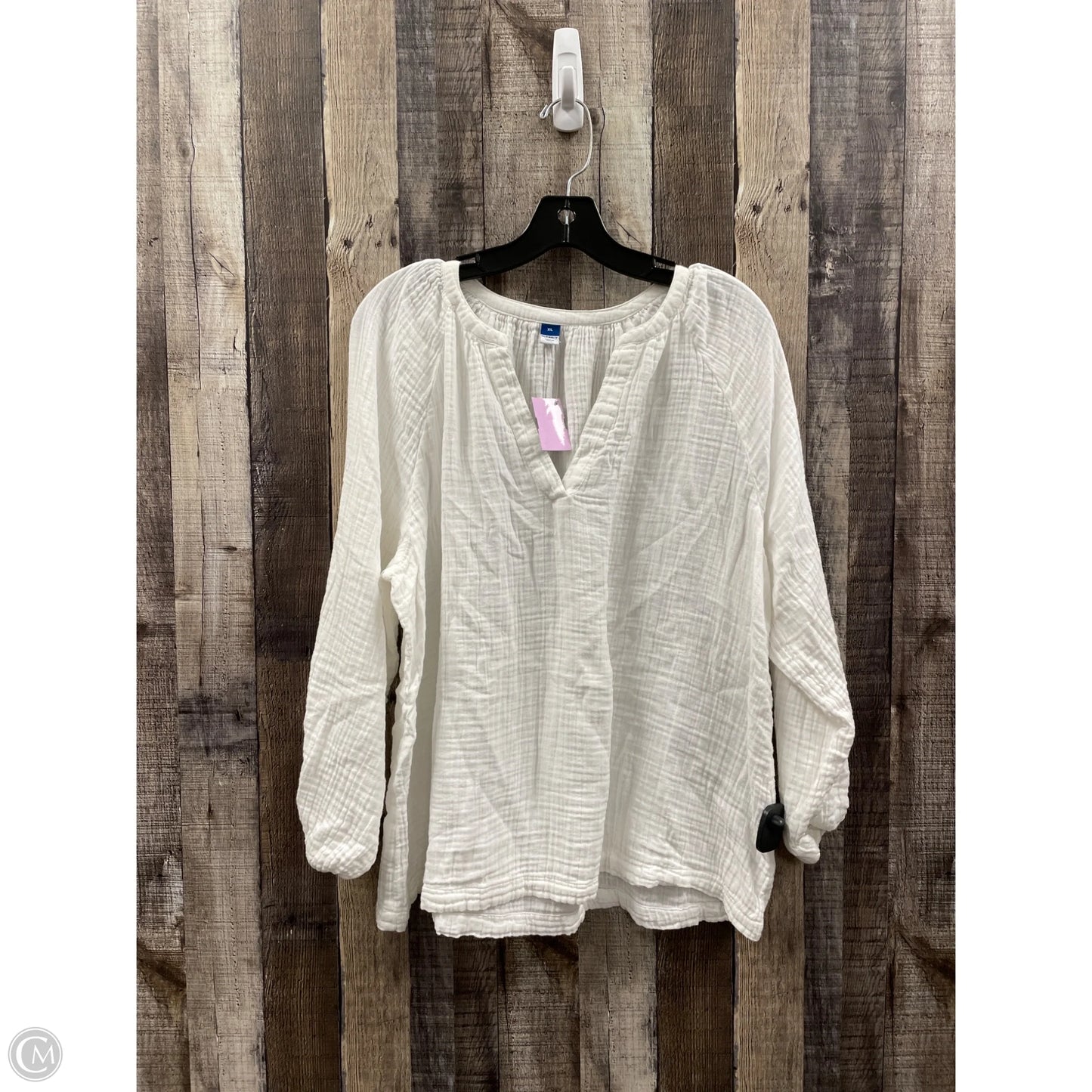 Top Long Sleeve By Old Navy In White, Size: Xl