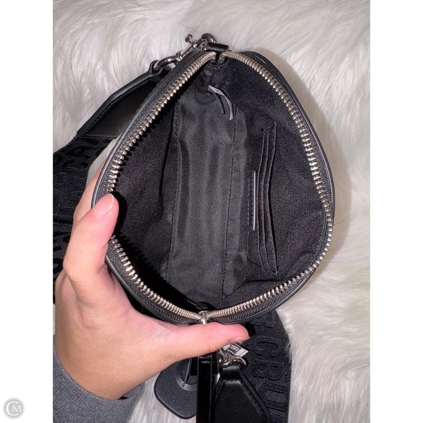 Crossbody Luxury Designer By Marc Jacobs, Size: Small