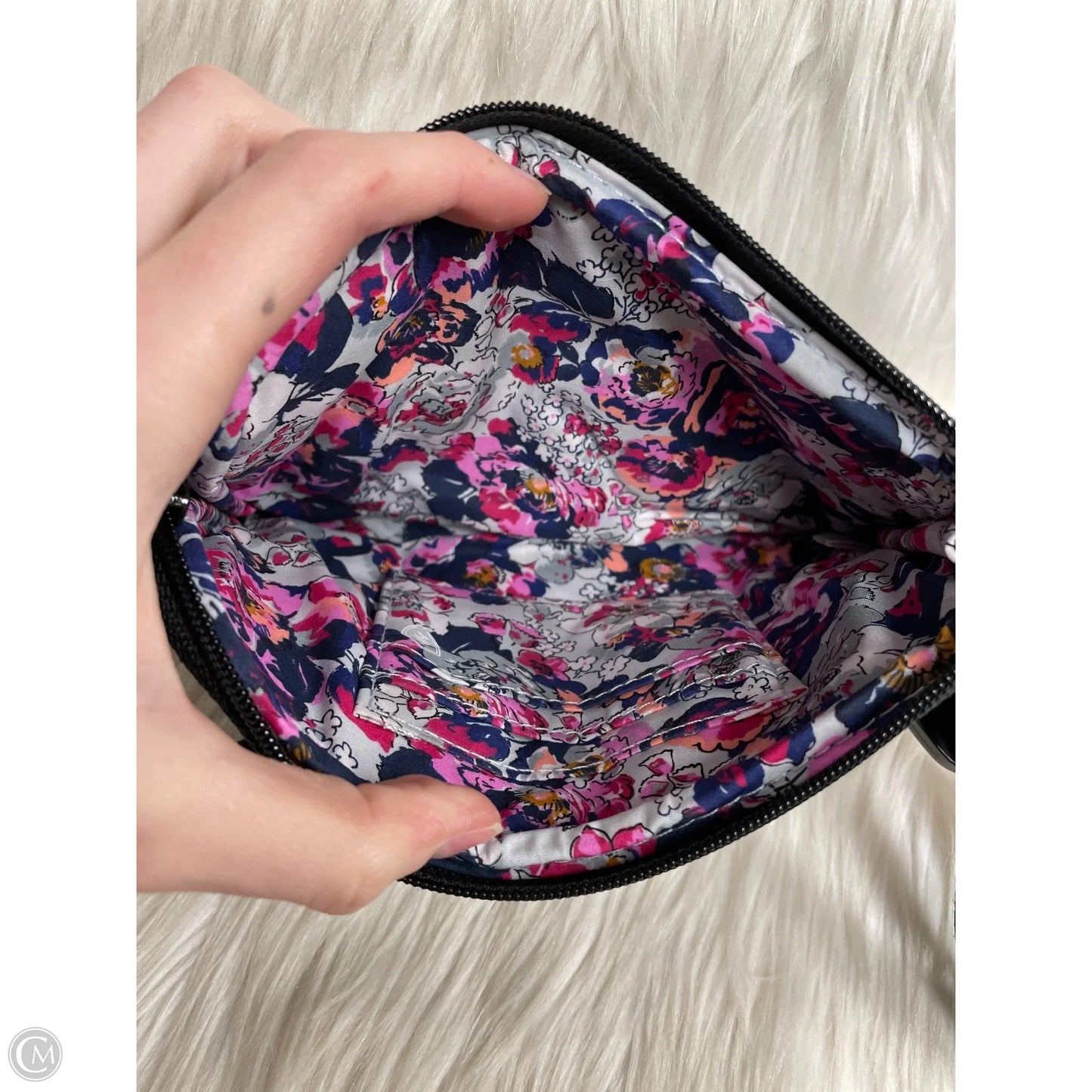 Wristlet By Vera Bradley, Size: Medium