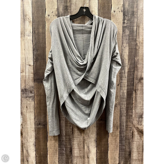 Top Long Sleeve By Lululemon In Grey, Size: M