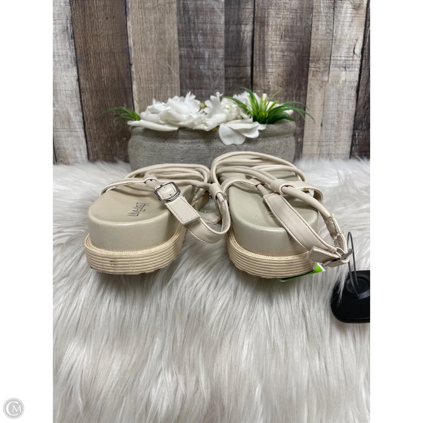 Sandals Flats By Limelight In Tan, Size: 8