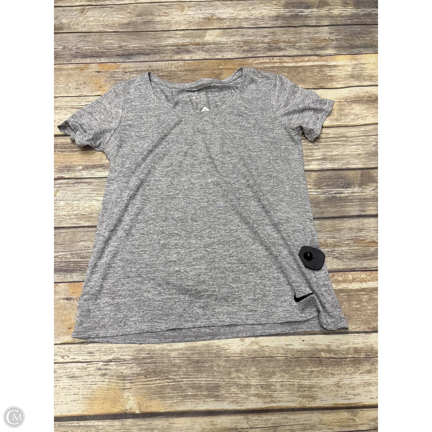 Athletic Top Short Sleeve By Nike In Grey, Size: M