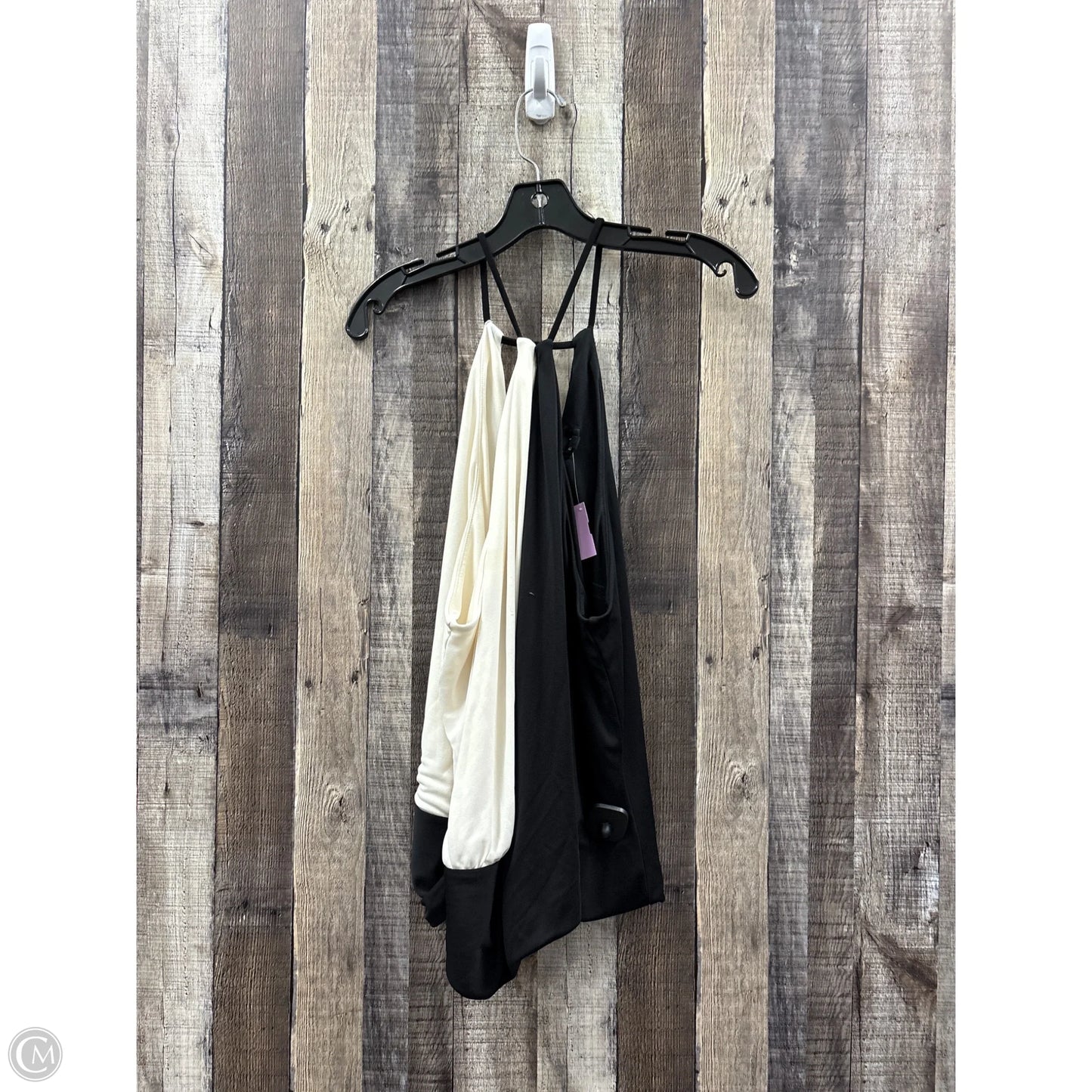 Top Sleeveless By Express In Black & White, Size: Xl