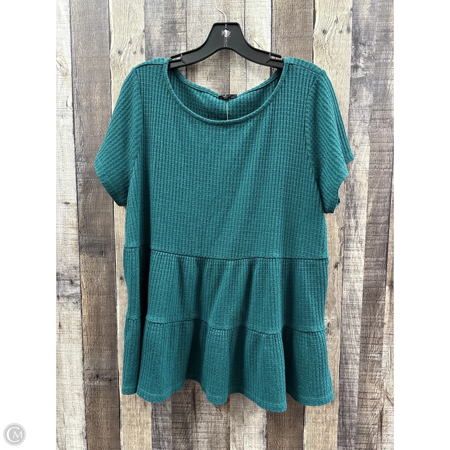 Top Short Sleeve By Torrid In Green, Size: 2x