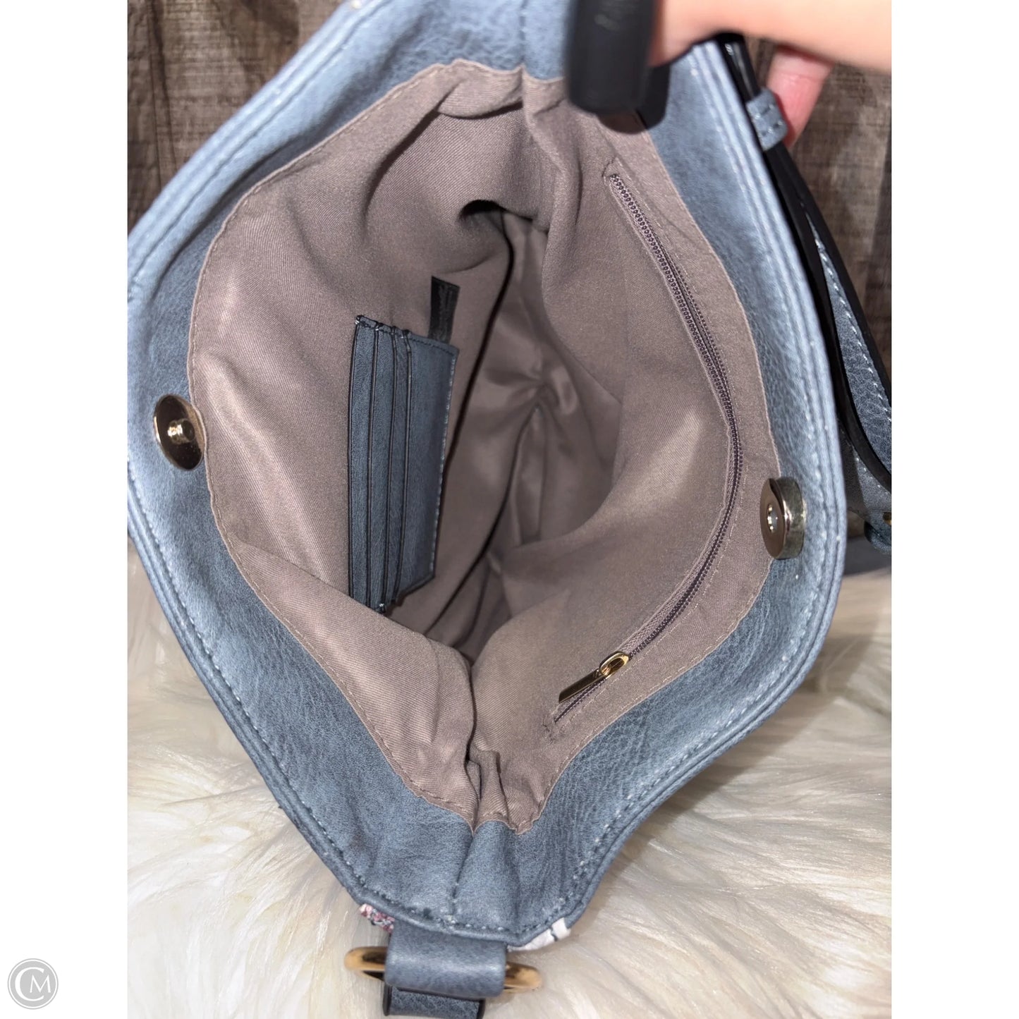 Crossbody By Cmf, Size: Medium