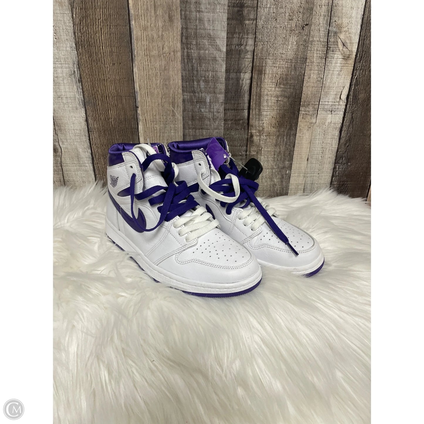 Shoes Luxury Designer By Jordan In Purple & White, Size: 7.5