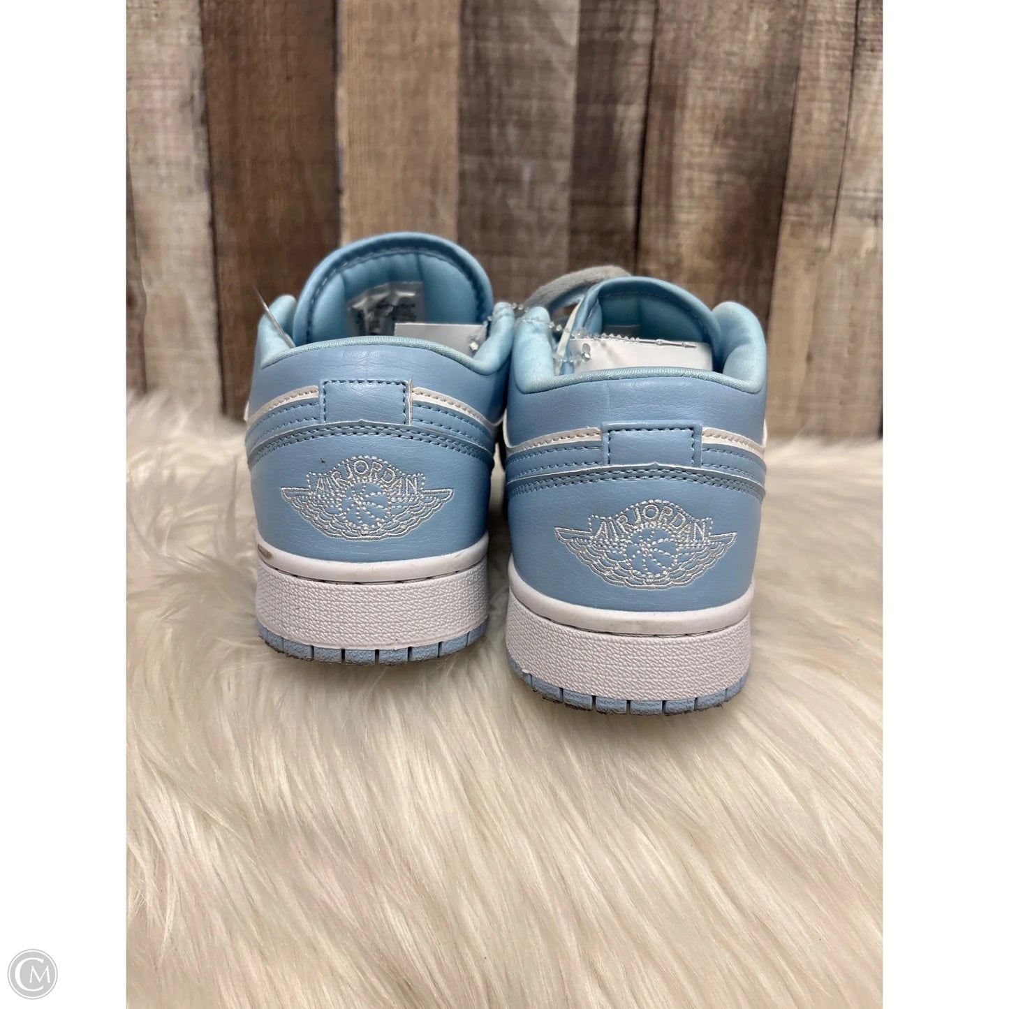 Shoes Luxury Designer By Jordan In Blue, Size: 7.5