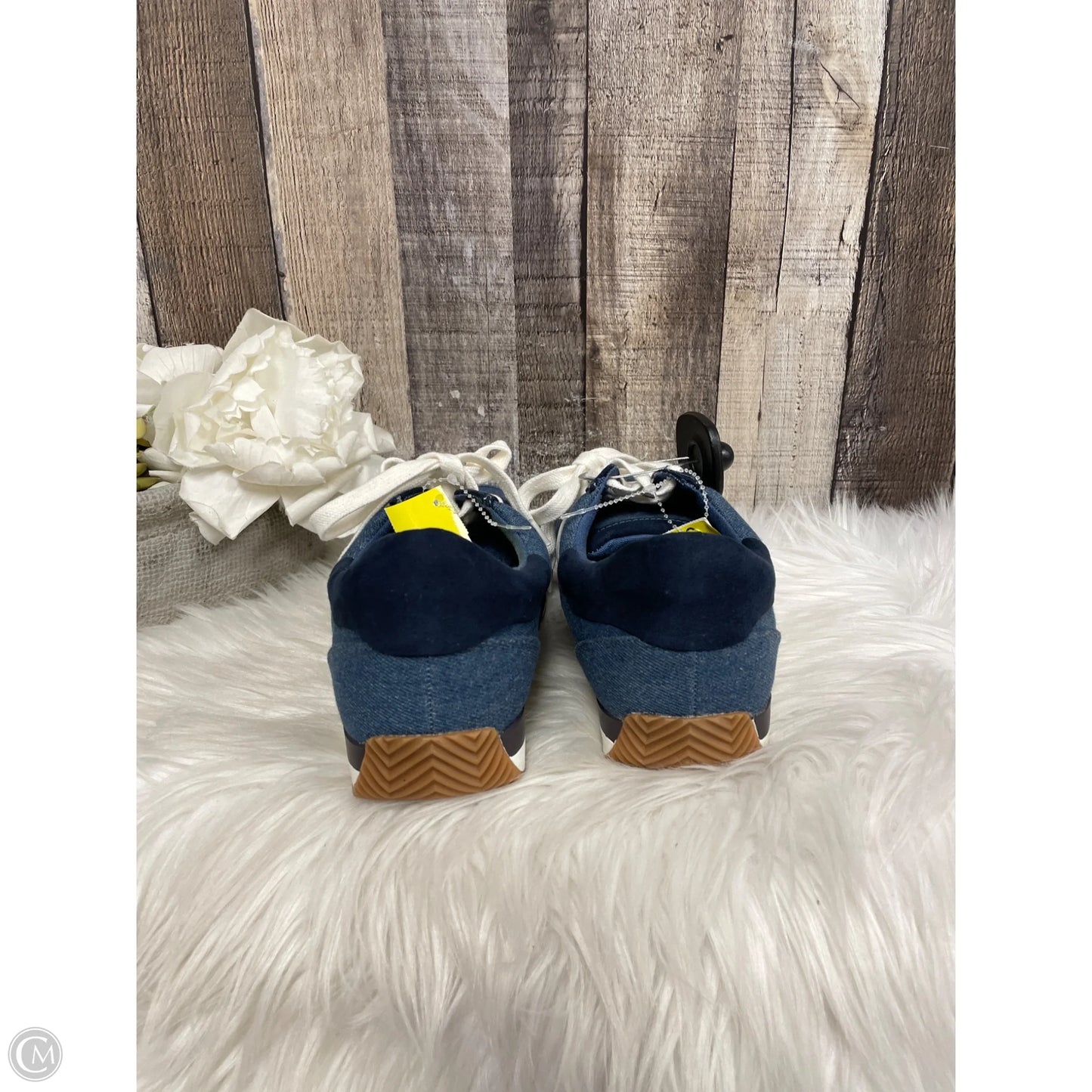 Shoes Athletic By Loft In Blue, Size: 8