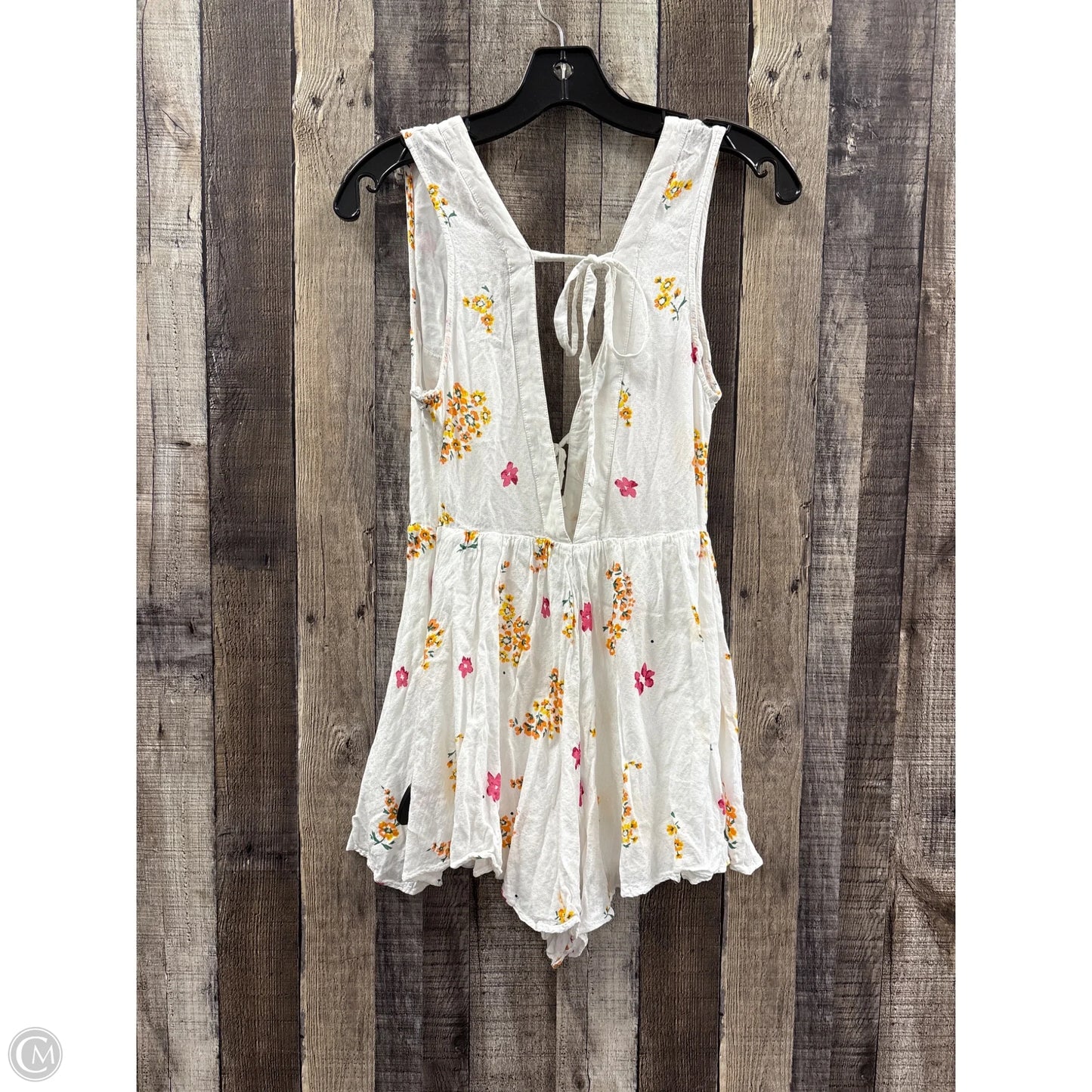 Romper By Urban Outfitters In White, Size: 4