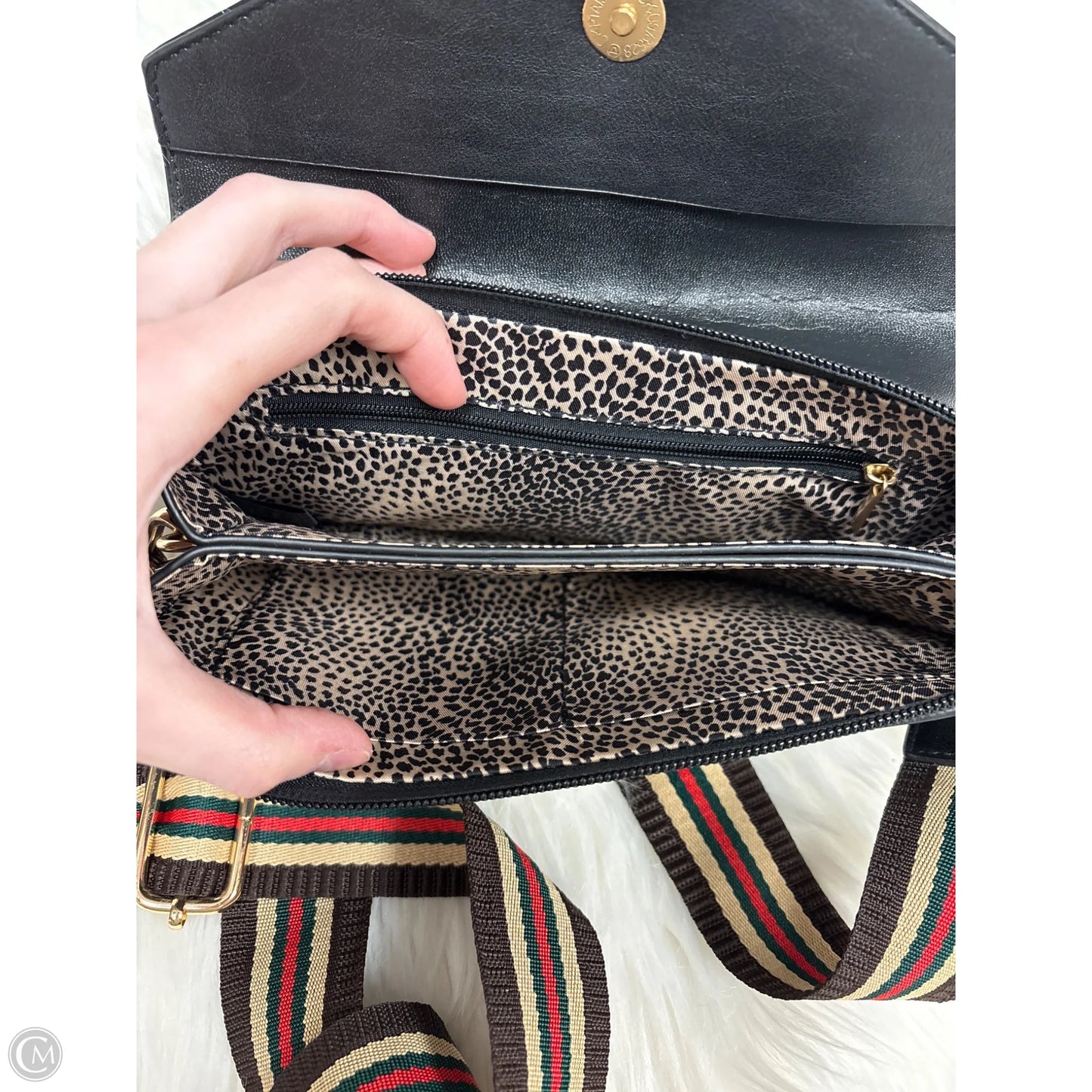 Crossbody By Cmf, Size: Small
