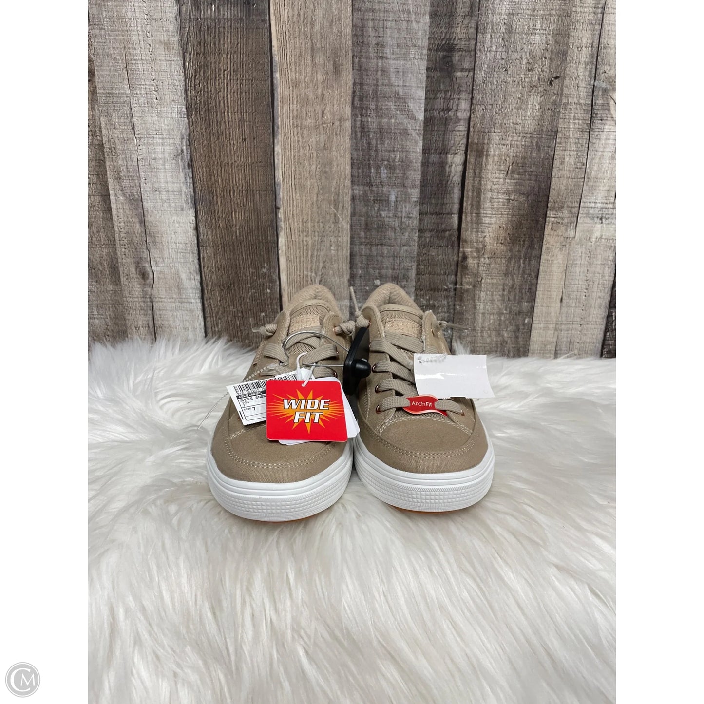 Shoes Sneakers By Skechers In Tan, Size: 7