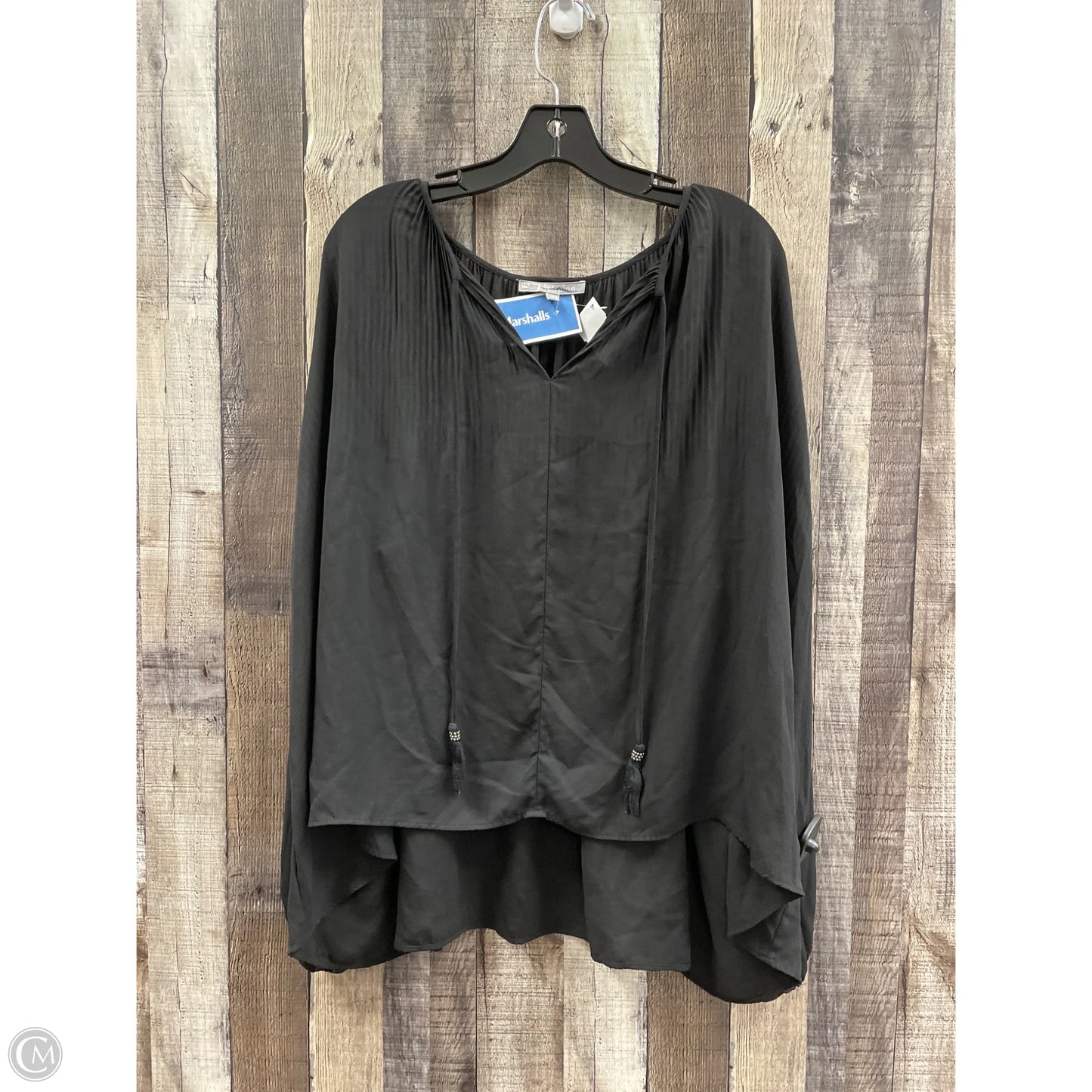Top Long Sleeve By Daniel Rainn In Black, Size: L