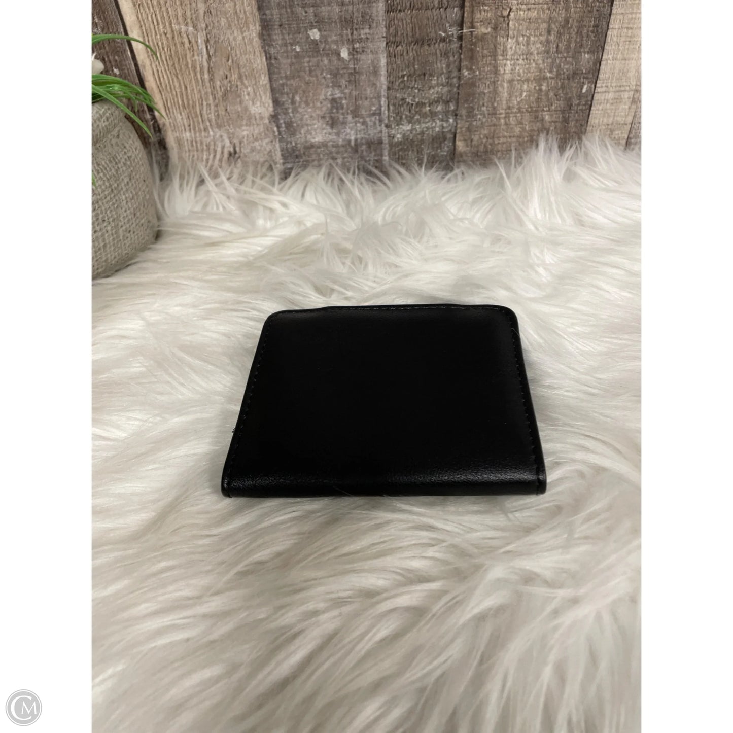 Wallet By Tahari By Arthur Levine, Size: Small