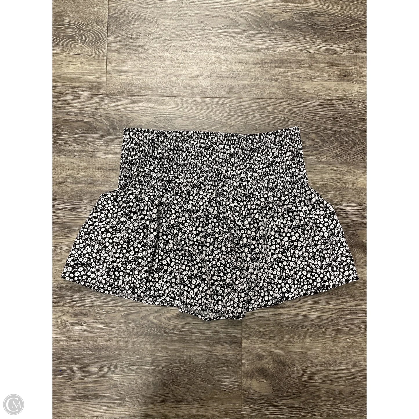 Shorts By Shein In Black & White, Size: Xl