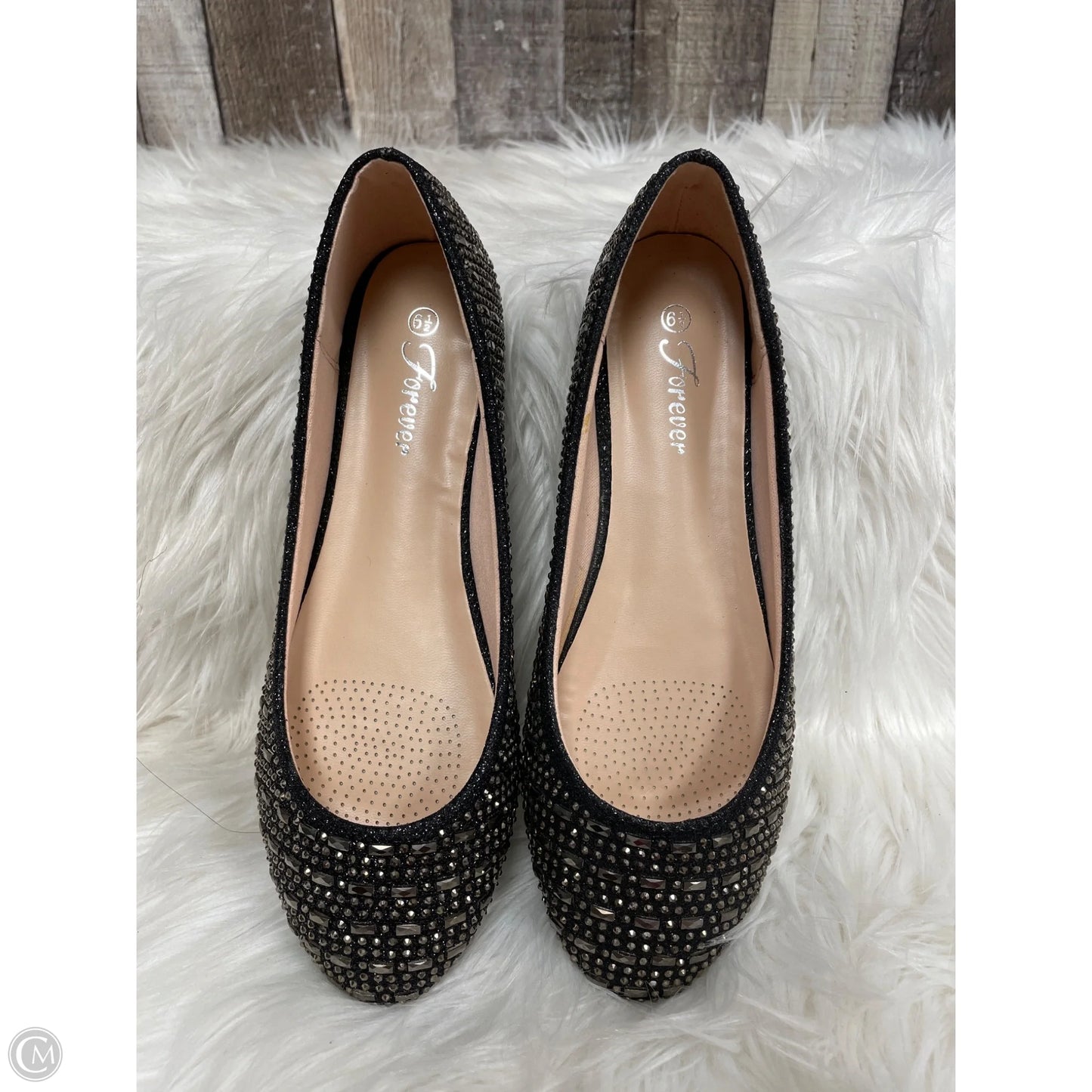 Shoes Flats By Forever In Black & Gold, Size: 10
