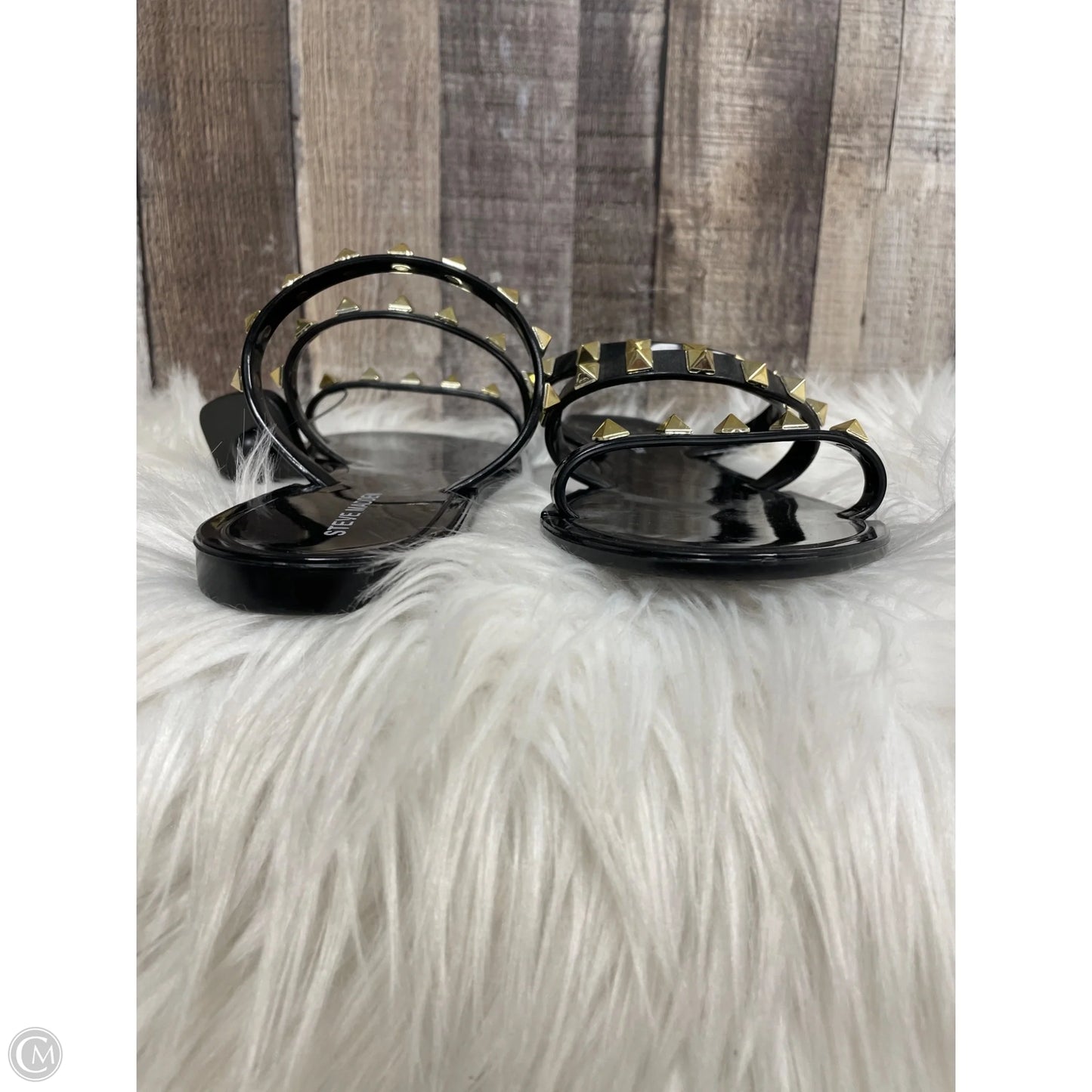 Sandals Flats By Steve Madden In Black & Gold, Size: 7