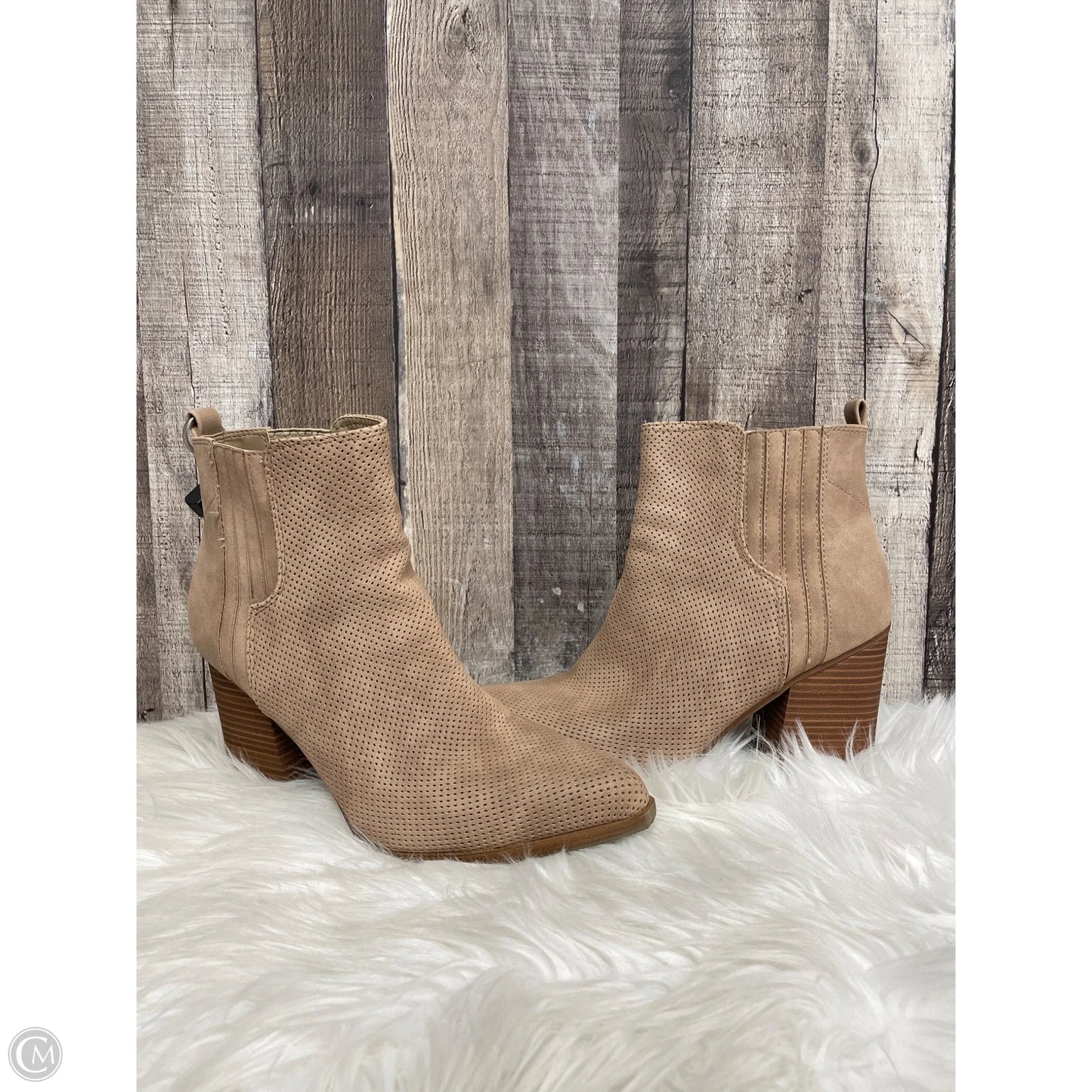 Boots Ankle Heels By Indigo In Tan, Size: 9.5