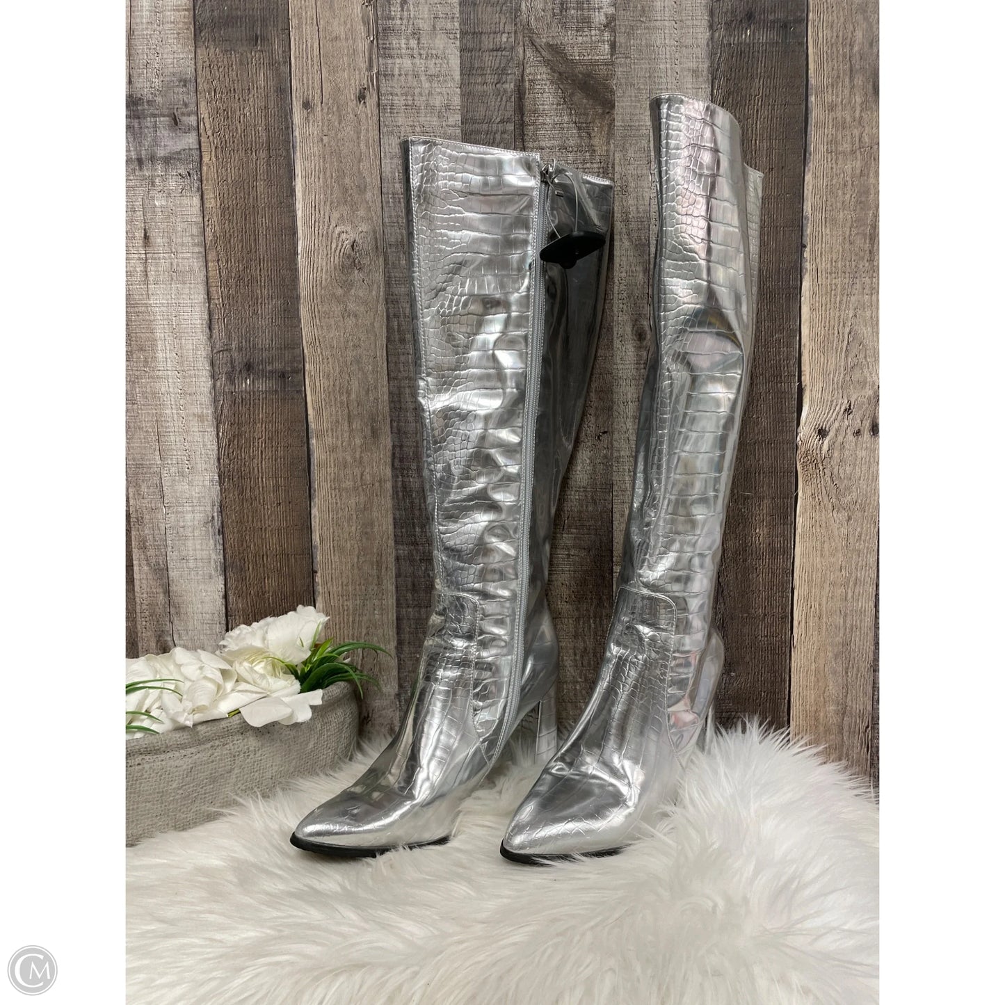 Boots Knee Heels By Cmf In Silver, Size: 10