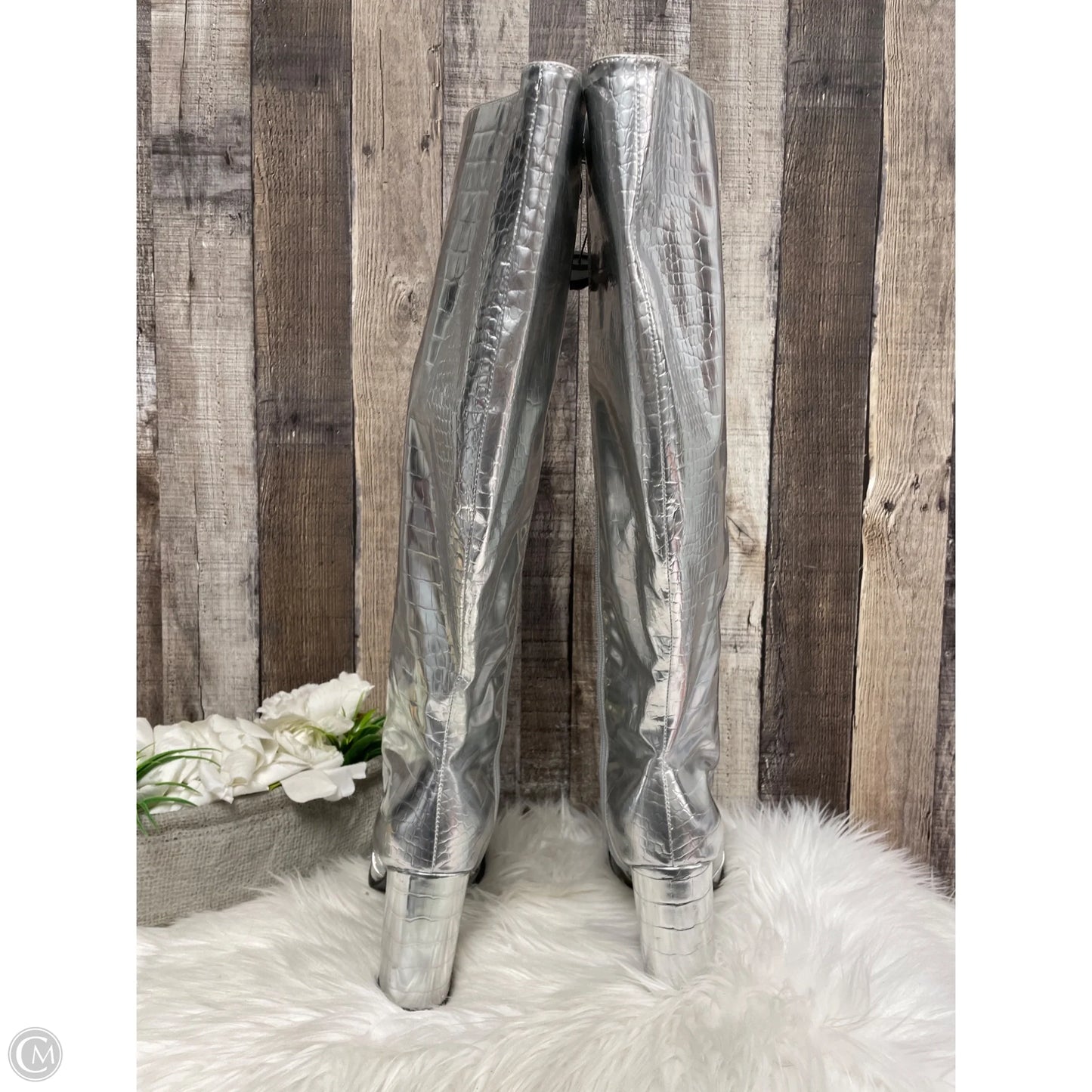 Boots Knee Heels By Cmf In Silver, Size: 10