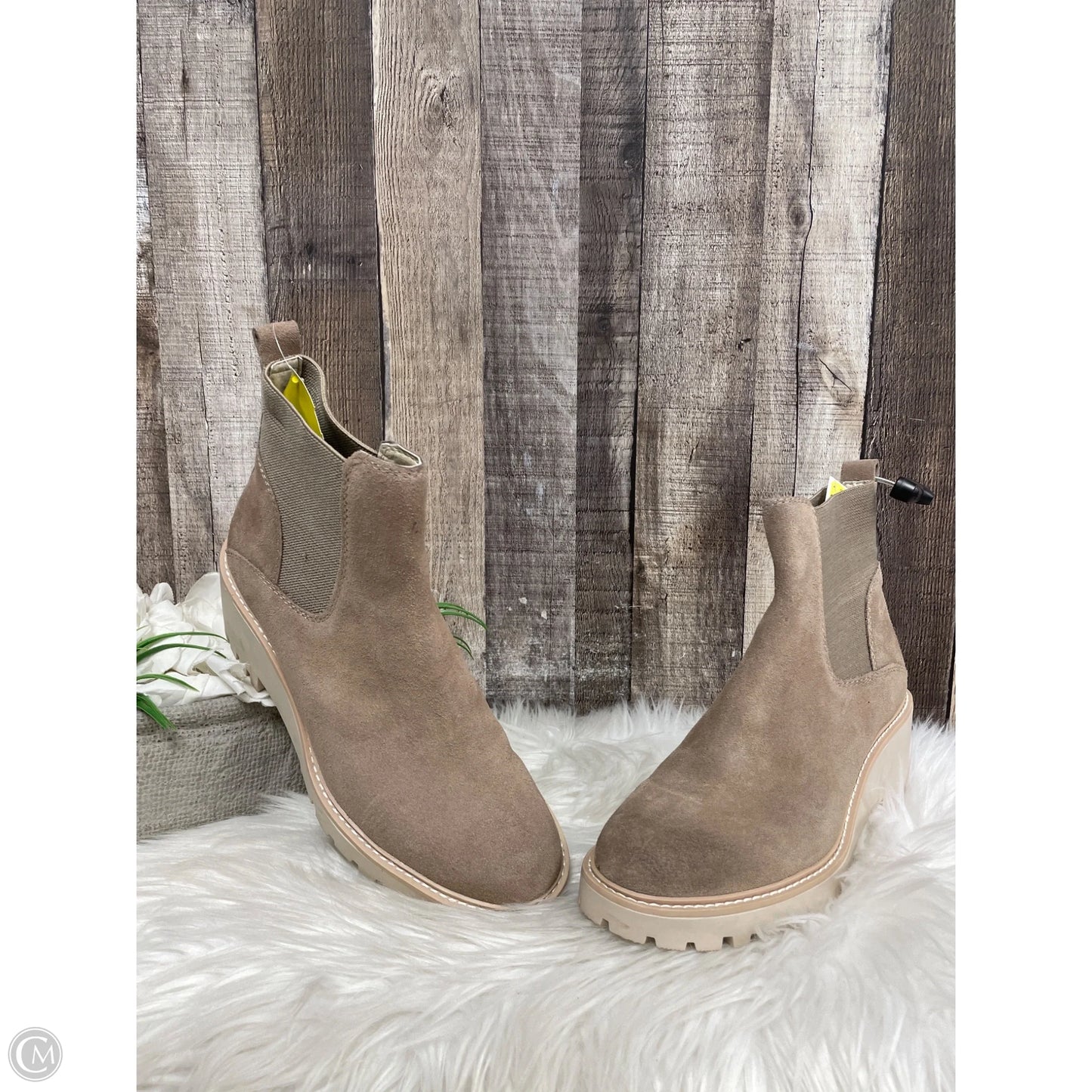 Boots Ankle Heels By Dolce Vita In Tan, Size: 8.5