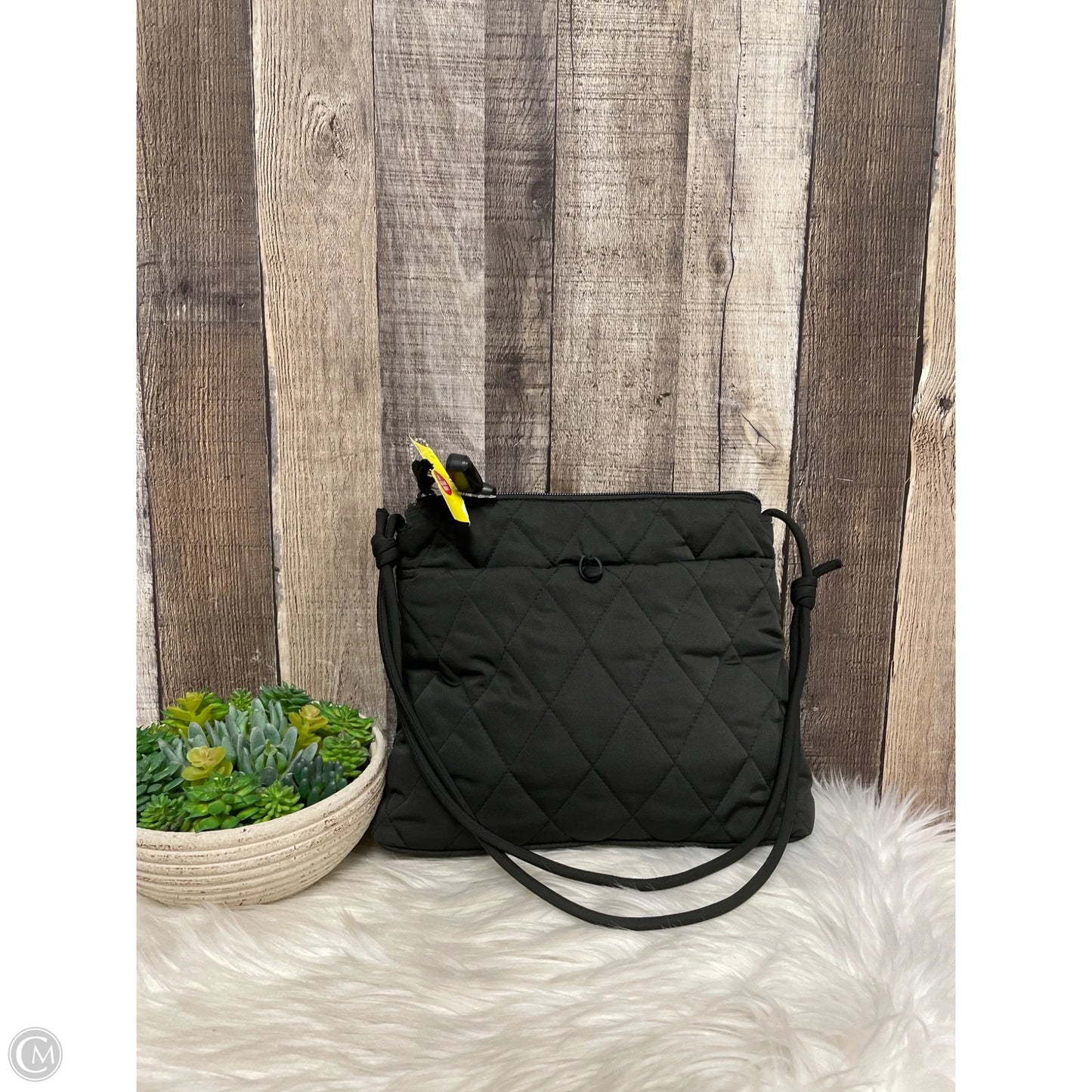 Handbag By Vera Bradley, Size: Medium