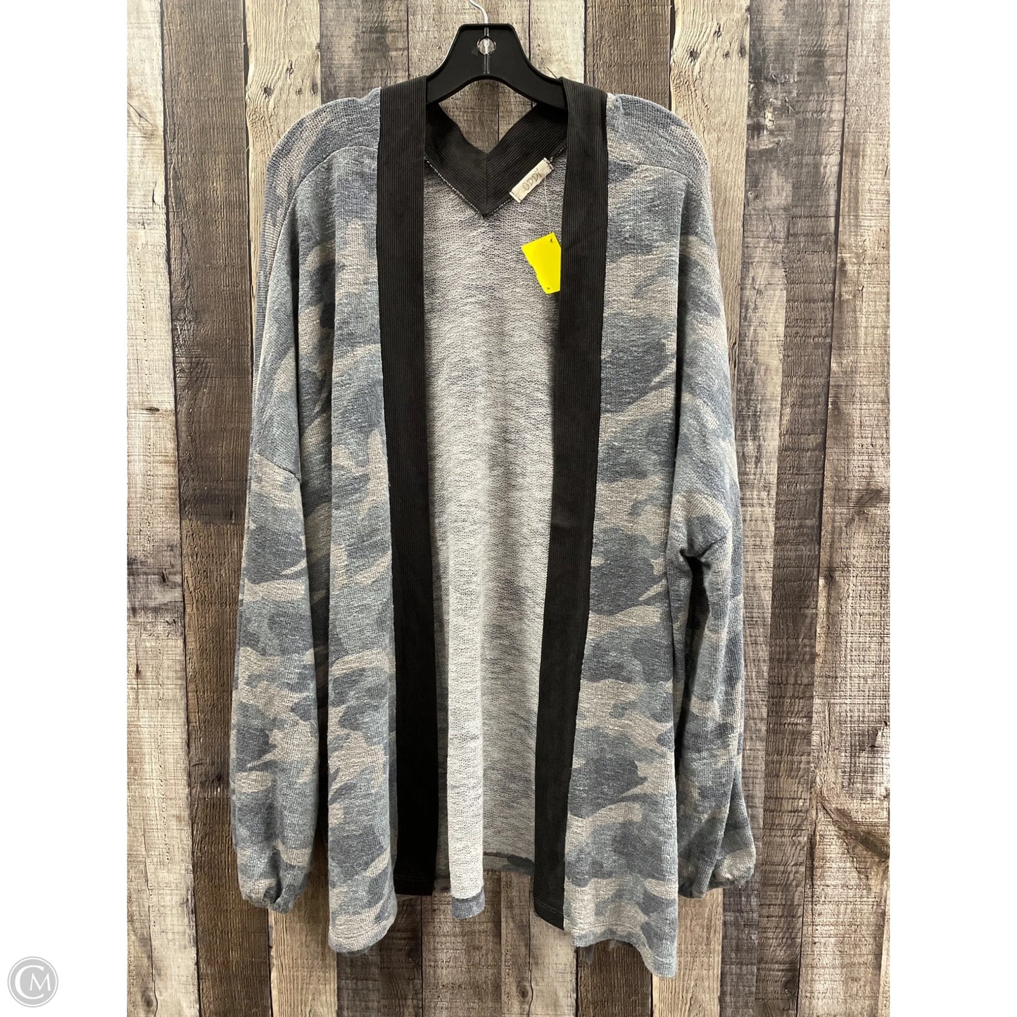 Cardigan By Oddi In Camouflage Print, Size: 1x