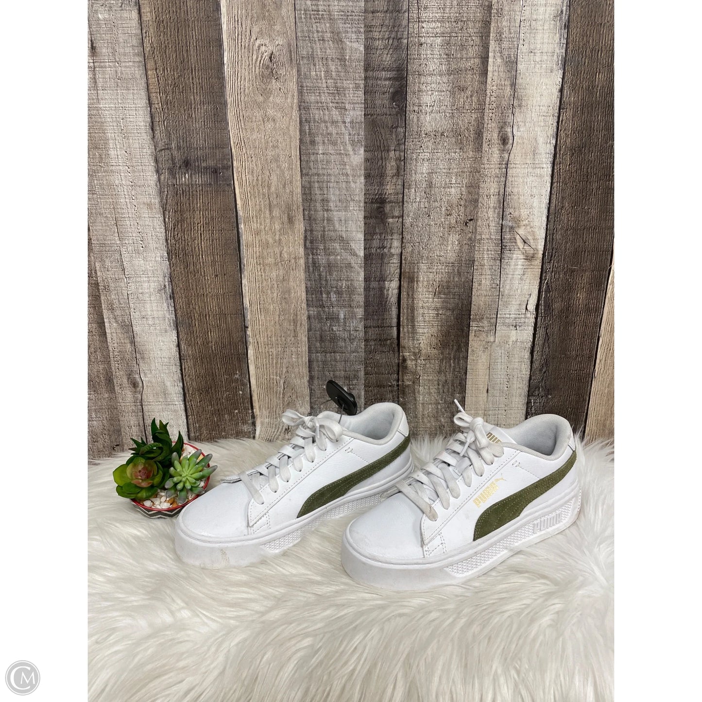 Shoes Sneakers By Puma In White, Size: 7.5