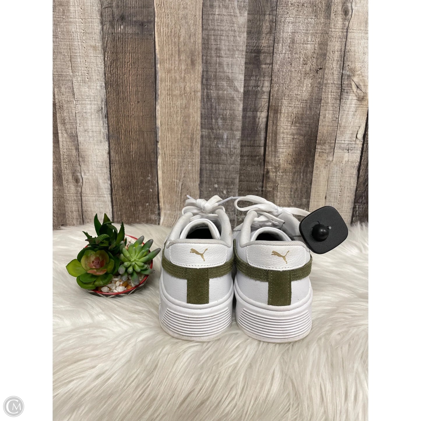 Shoes Sneakers By Puma In White, Size: 7.5