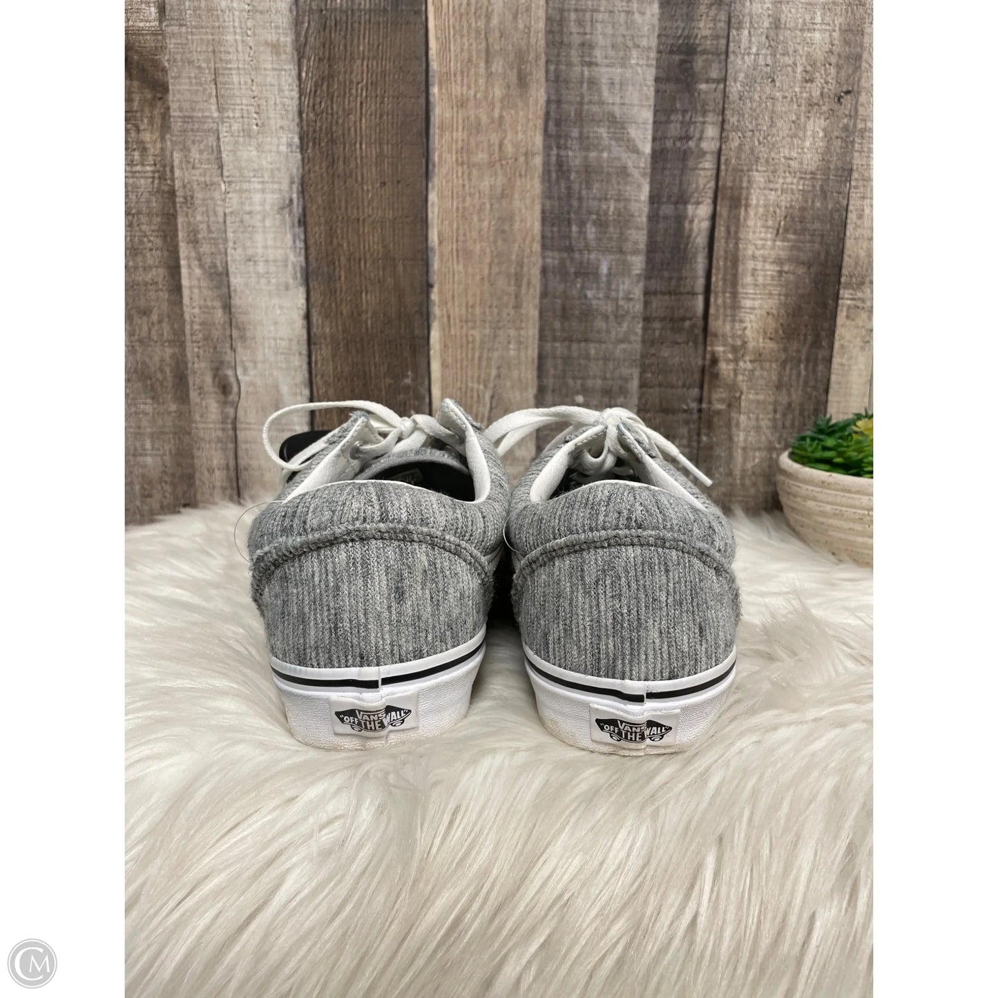 Shoes Sneakers By Vans In Grey, Size: 10