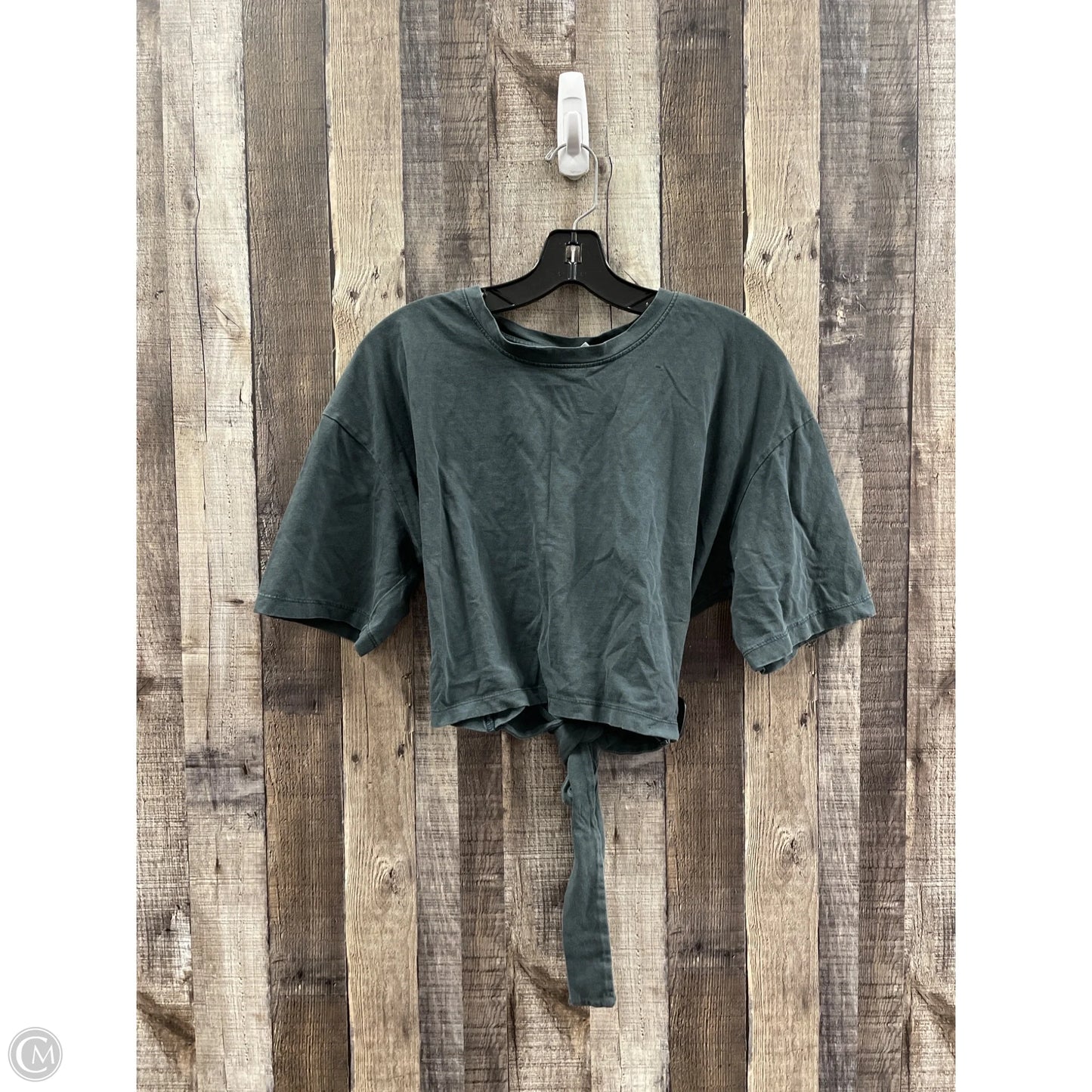 Top Short Sleeve By Universal Thread In Grey, Size: L