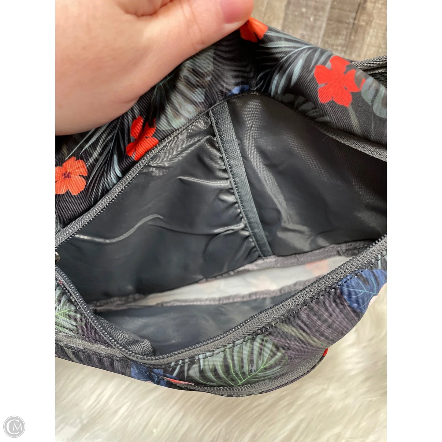 Crossbody By Cme, Size: Medium