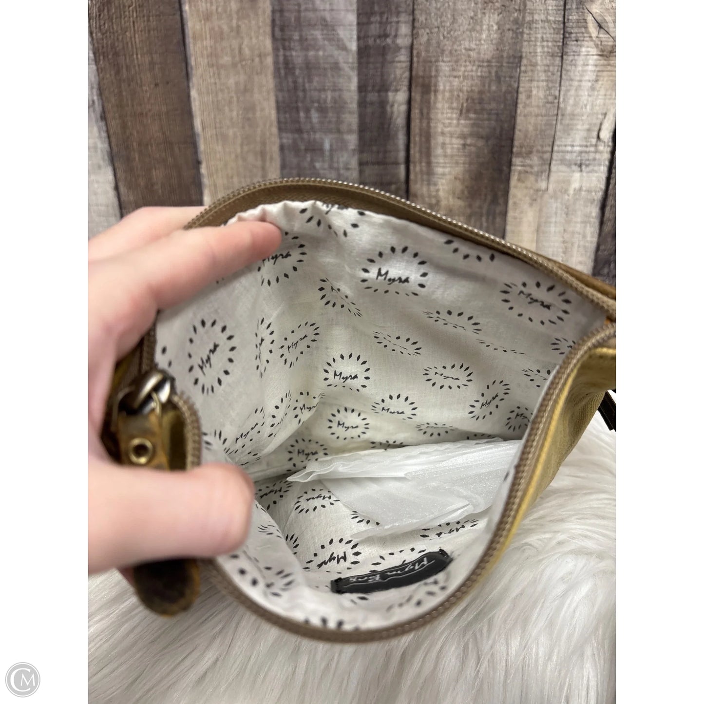 Clutch Leather By Myra, Size: Medium