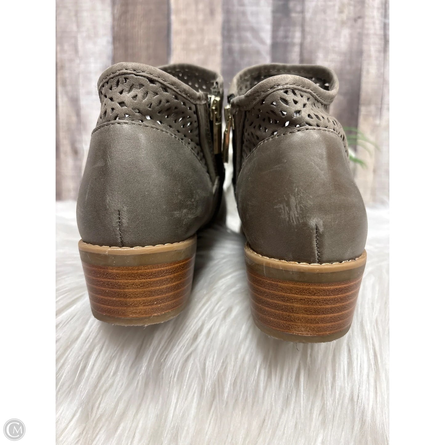 Boots Ankle Heels By Comfortiva In Taupe, Size: 8.5