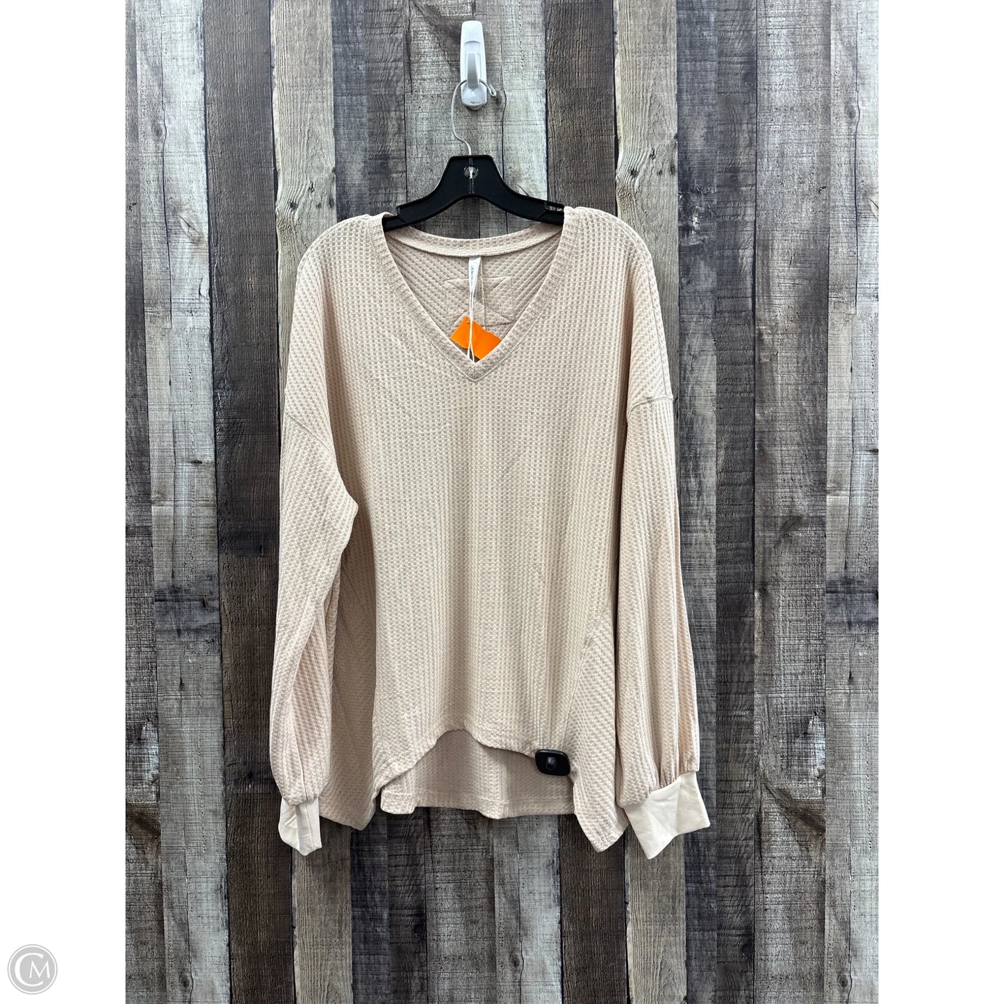Top Long Sleeve By Dokotoo In Tan, Size: L