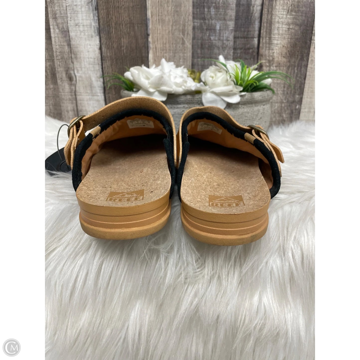 Shoes Flats By Reef In Black, Size: 9