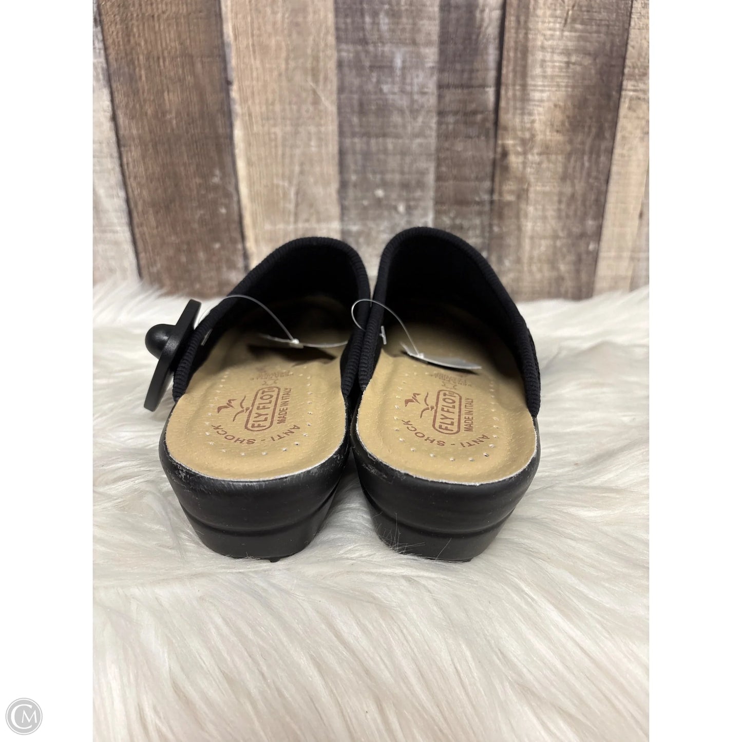 Shoes Flats By Cmc In Black, Size: 9