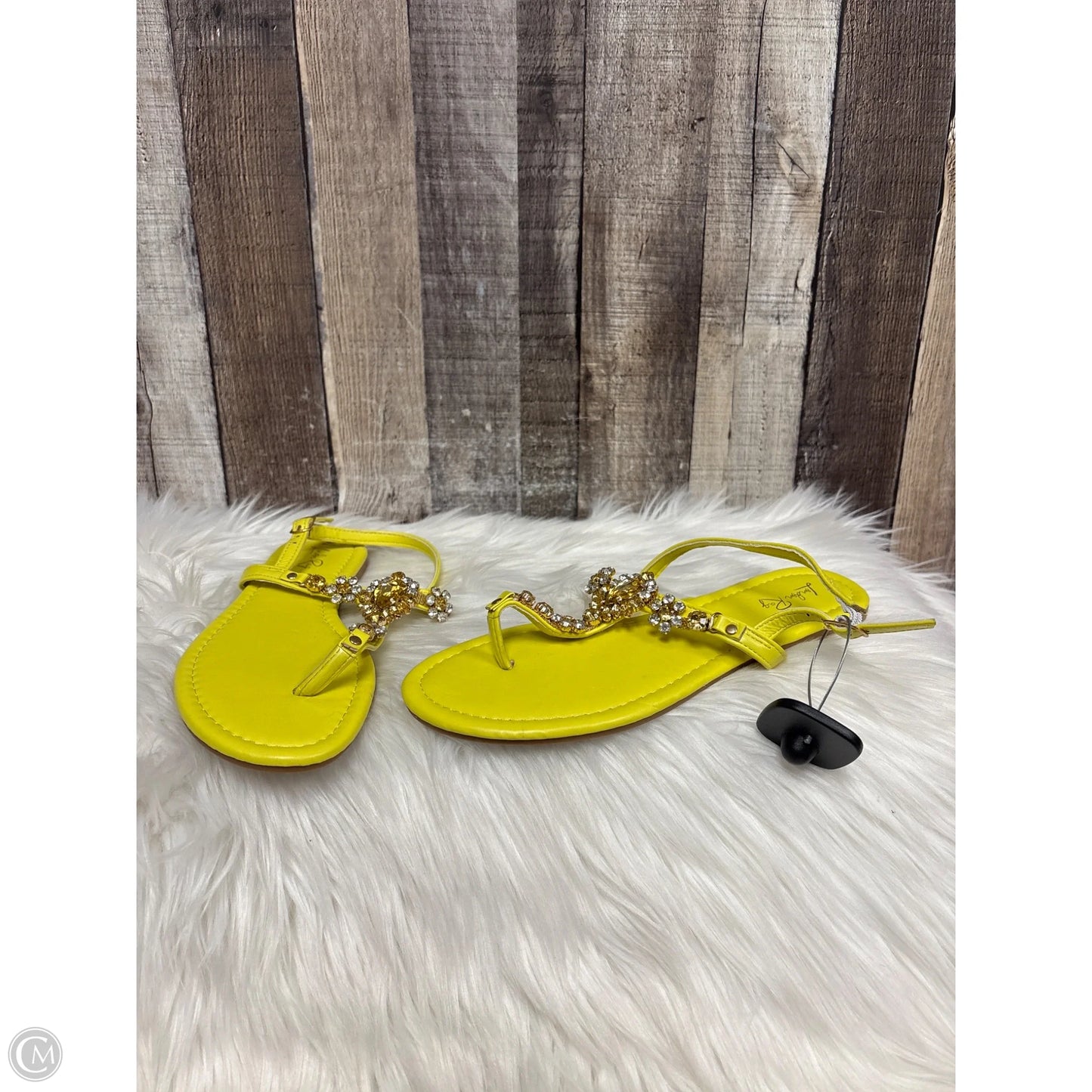 Sandals Flats By Cmb In Yellow, Size: 9