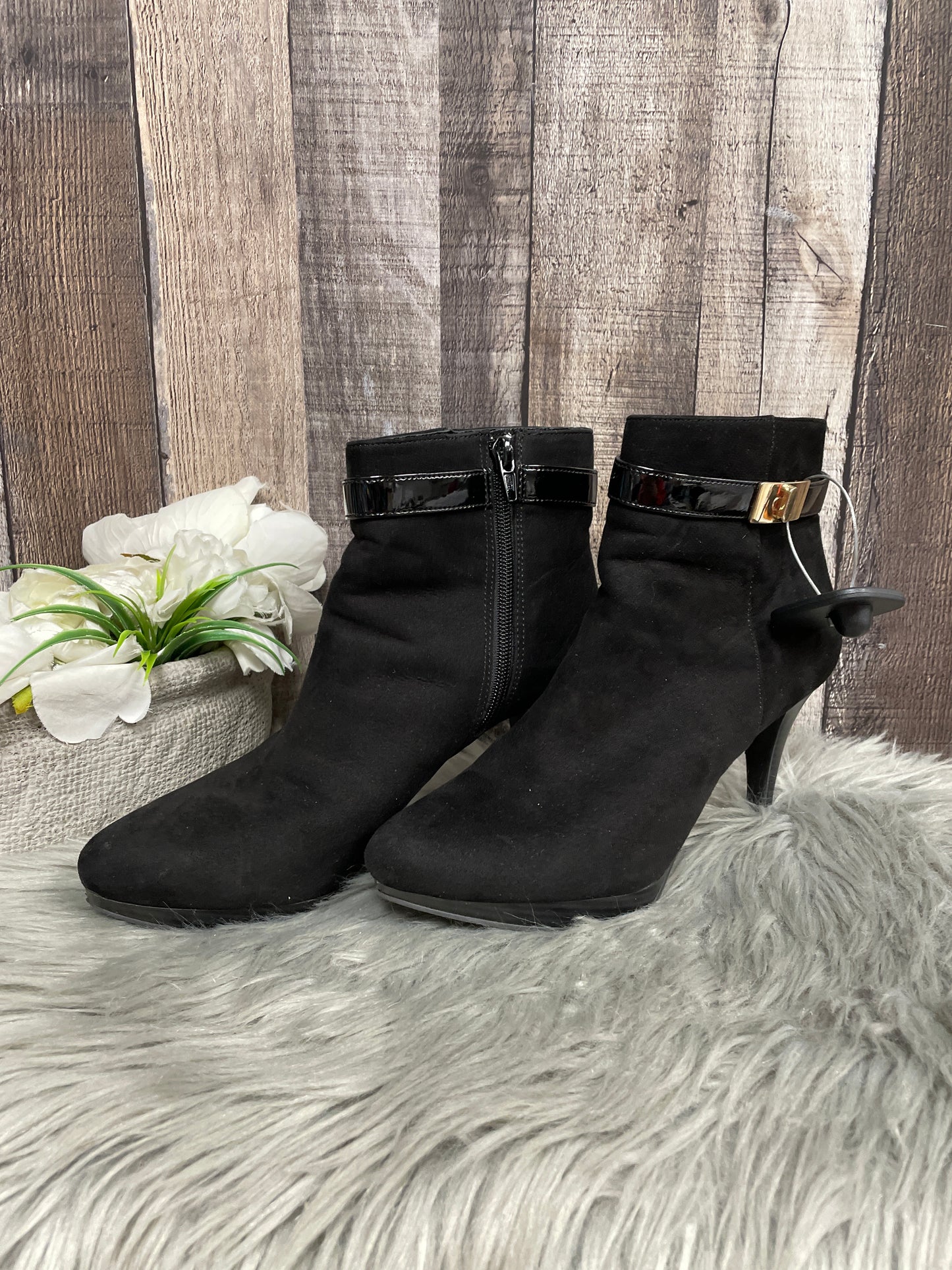 Boots Ankle Heels By Liz Claiborne In Black, Size: 7.5
