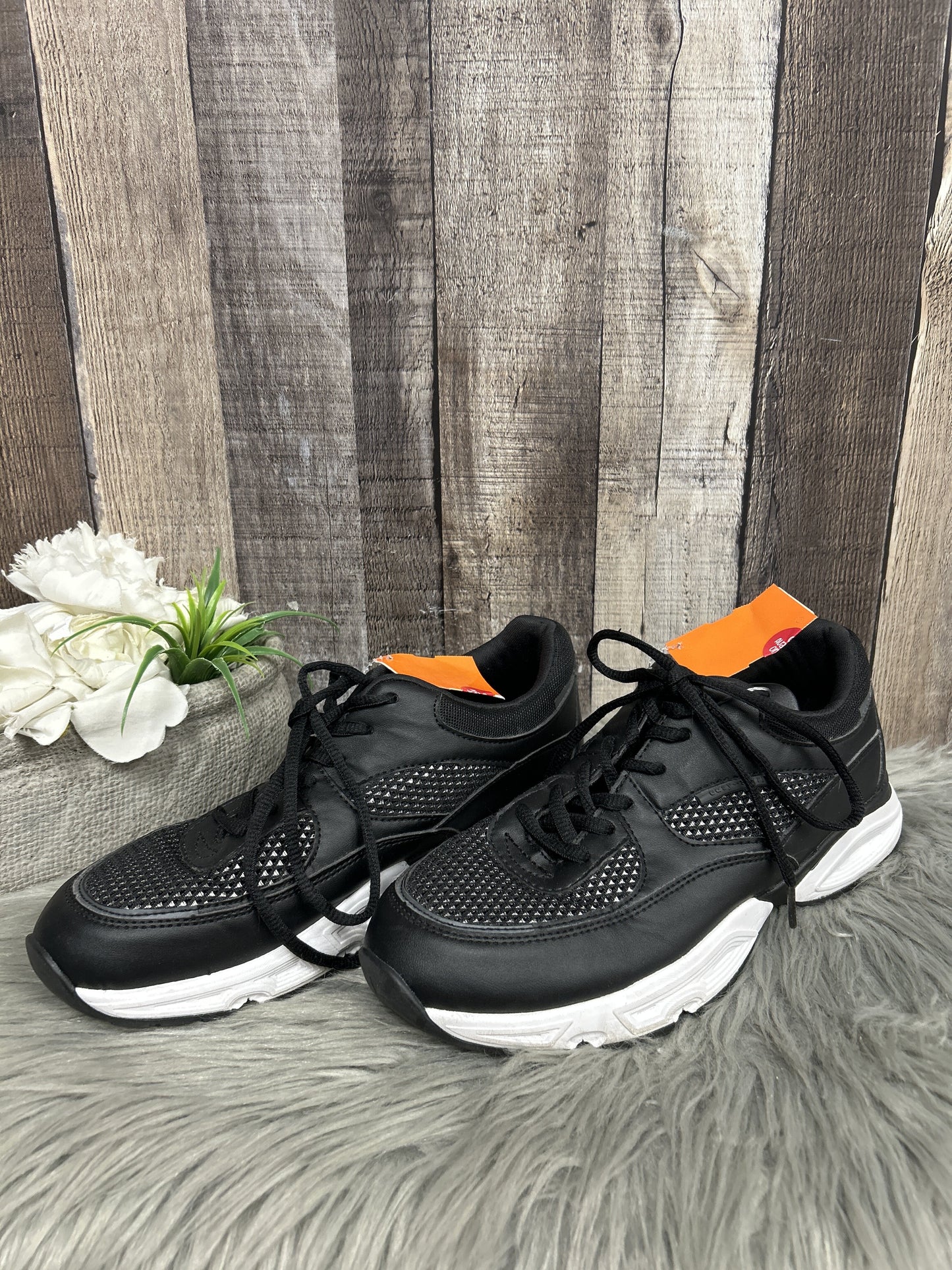 Shoes Athletic By Easy Spirit Size: 9