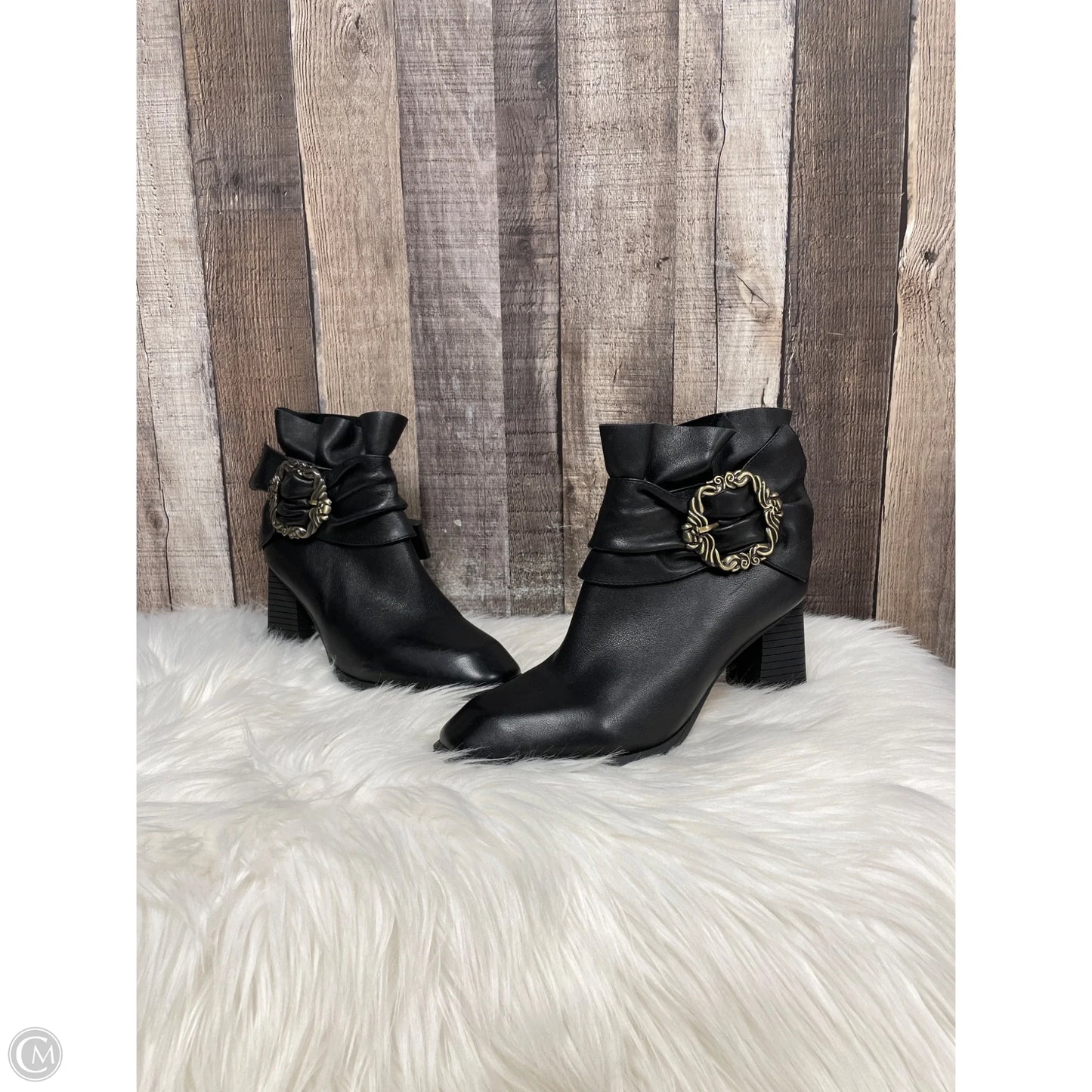 Boots Ankle Heels By Cmb In Black, Size: 7