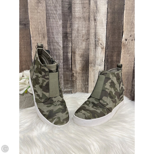 Boots Ankle Flats By Cme In Camouflage Print, Size: 8.5