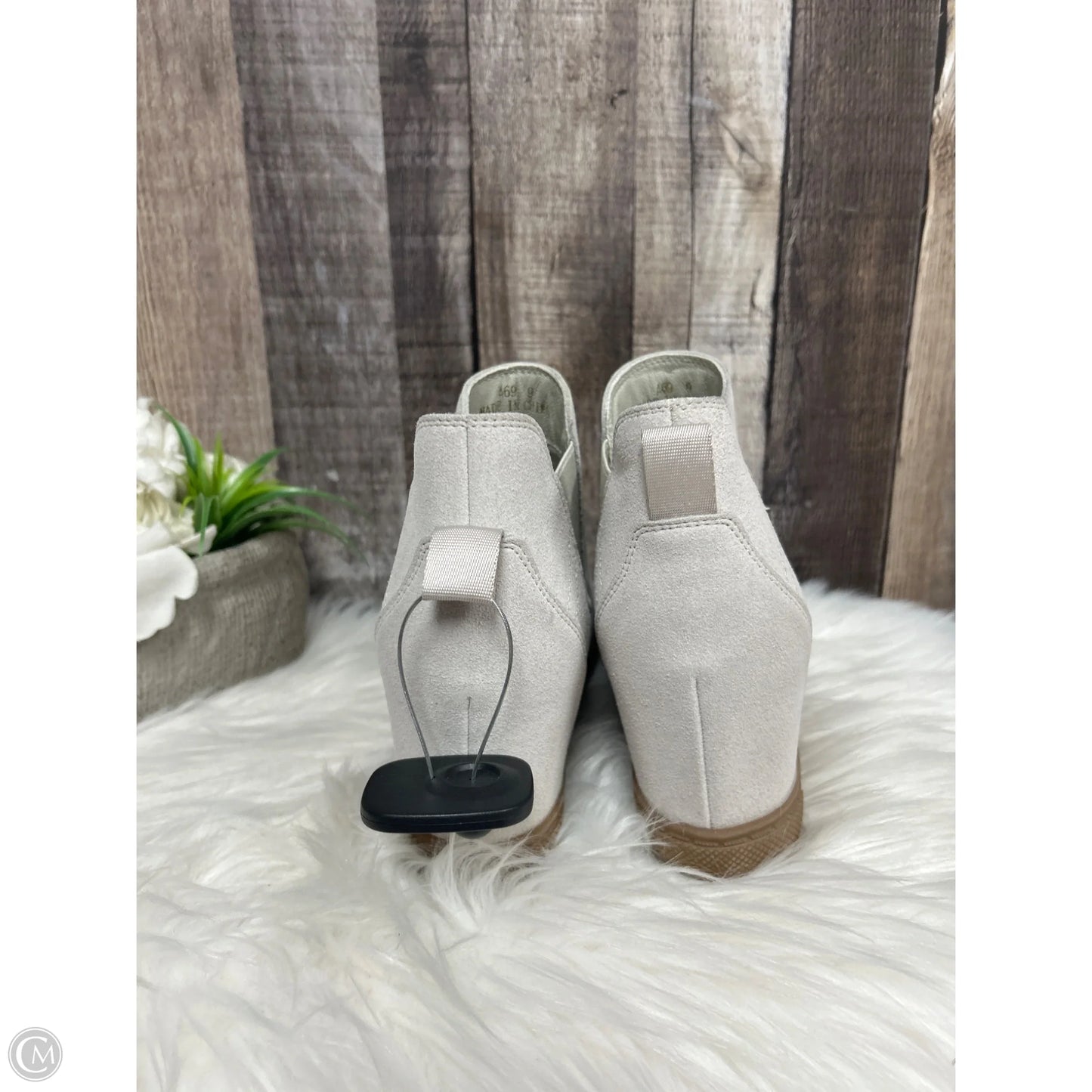 Boots Ankle Heels By Cme In Tan, Size: 9