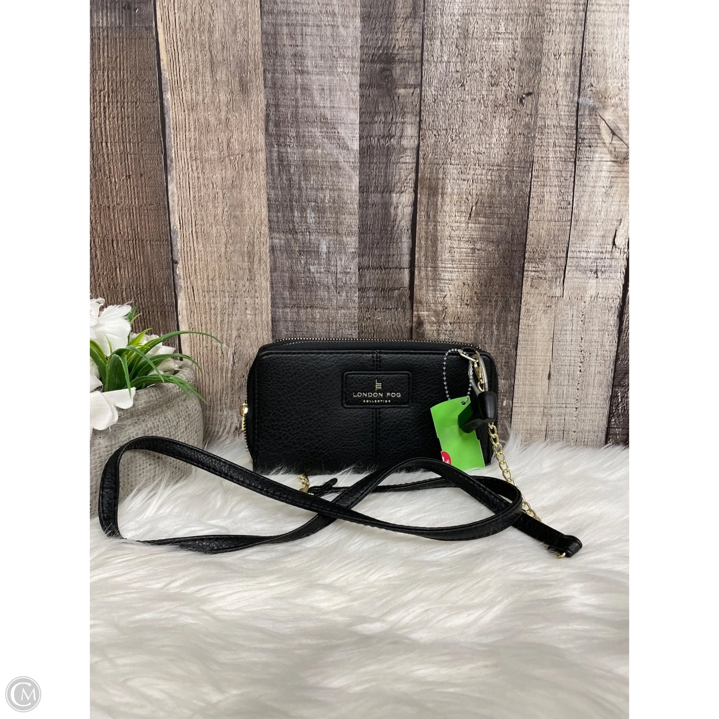 Crossbody By London Fog, Size: Small