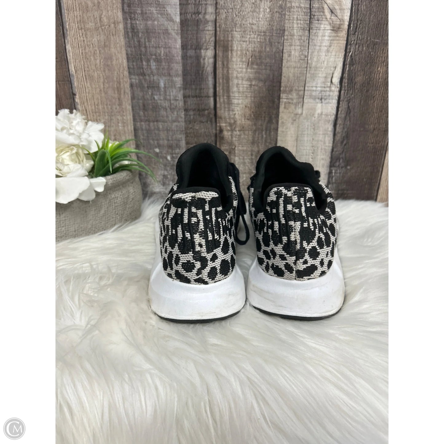 Shoes Athletic By Adidas In Animal Print, Size: 10