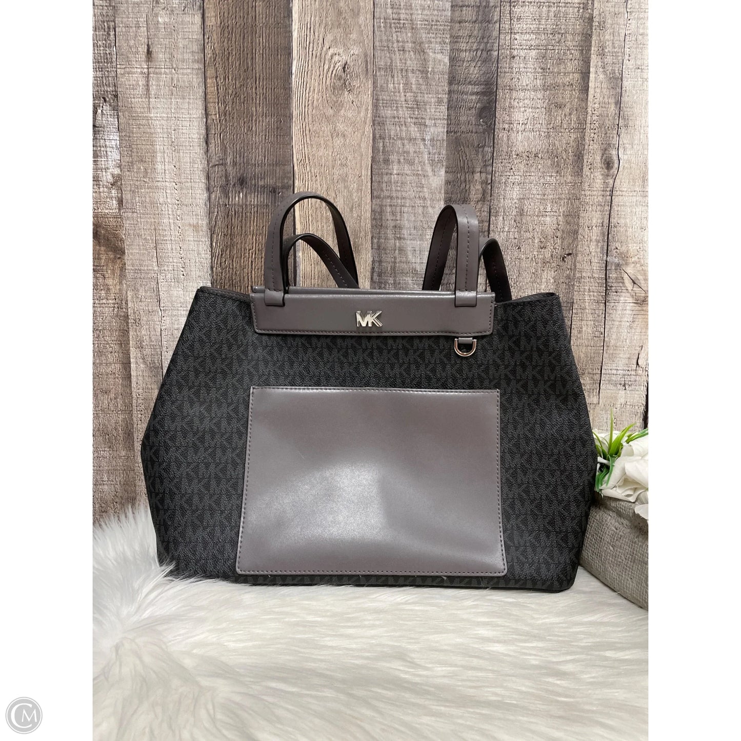 Handbag Designer By Michael Kors, Size: Medium