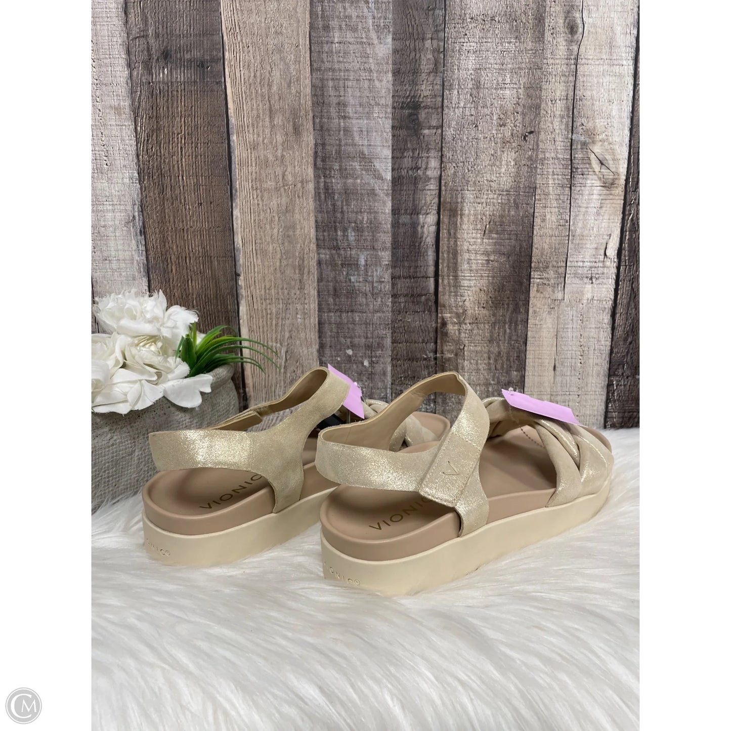 Sandals Flats By Vionic In Gold, Size: 9.5