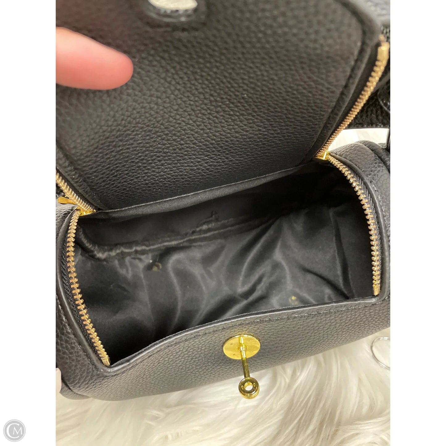 Crossbody By Cmf, Size: Small