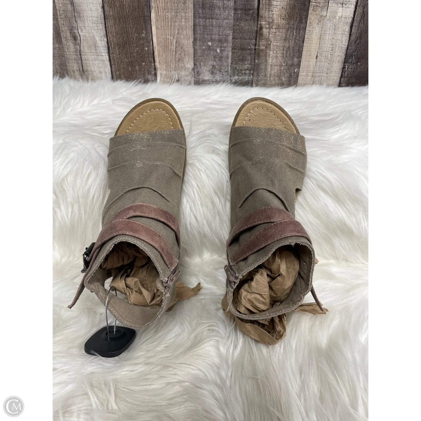 Sandals Flats By Not Rated In Tan, Size: 8.5