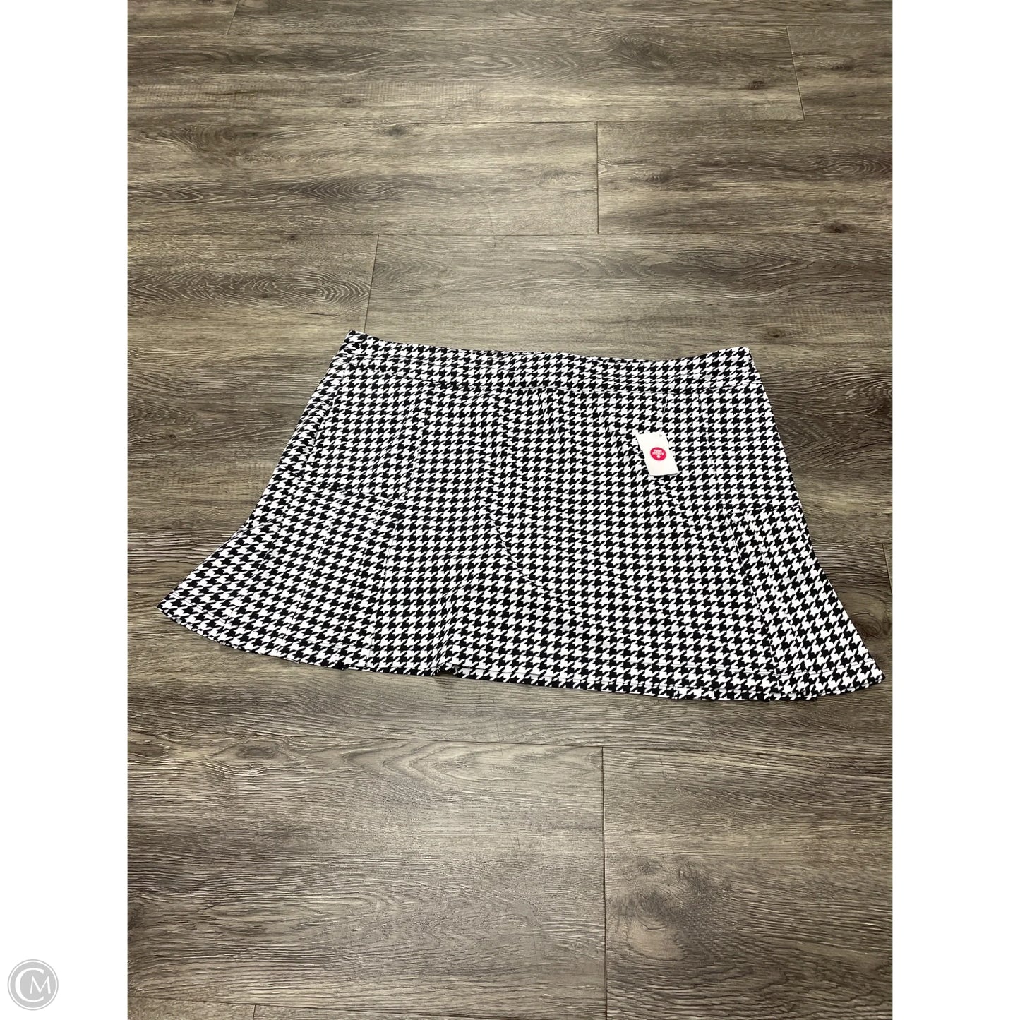 Athletic Skort By Cme In Black & White, Size: 1x