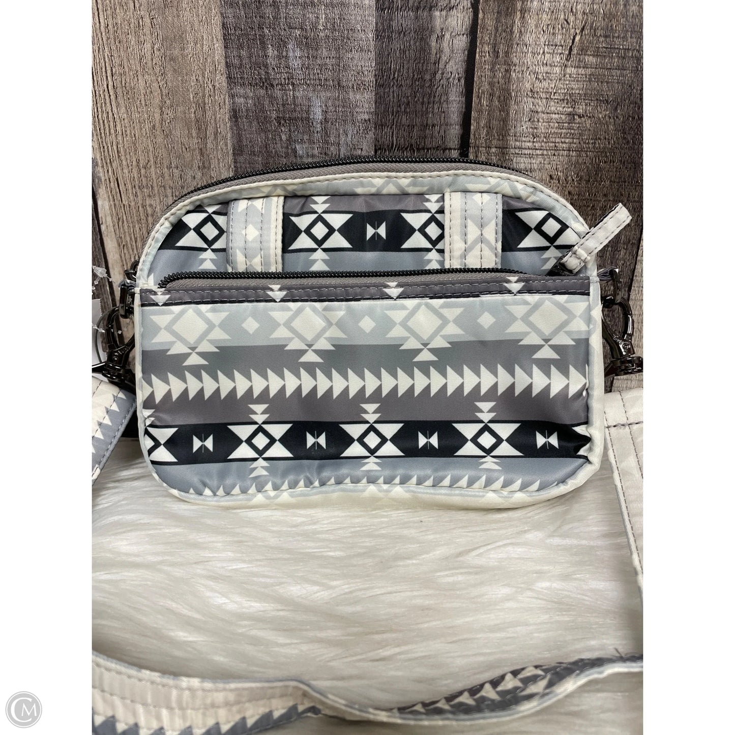 Crossbody By Cmc, Size: Small